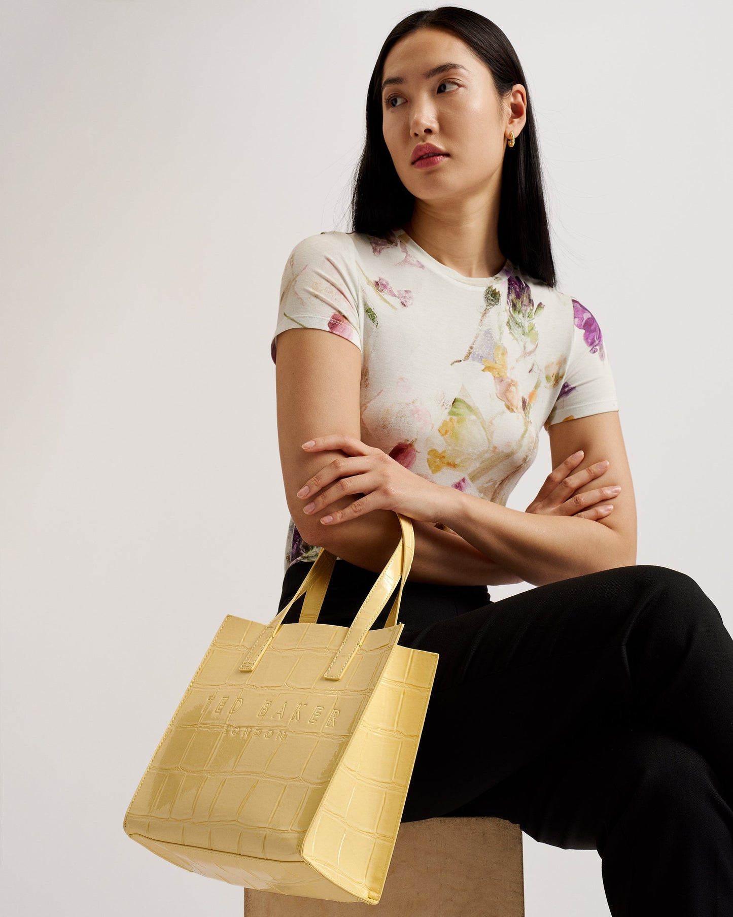 Women's Reptcon-Croc Effect Small Icon Bag Lt-Yellow