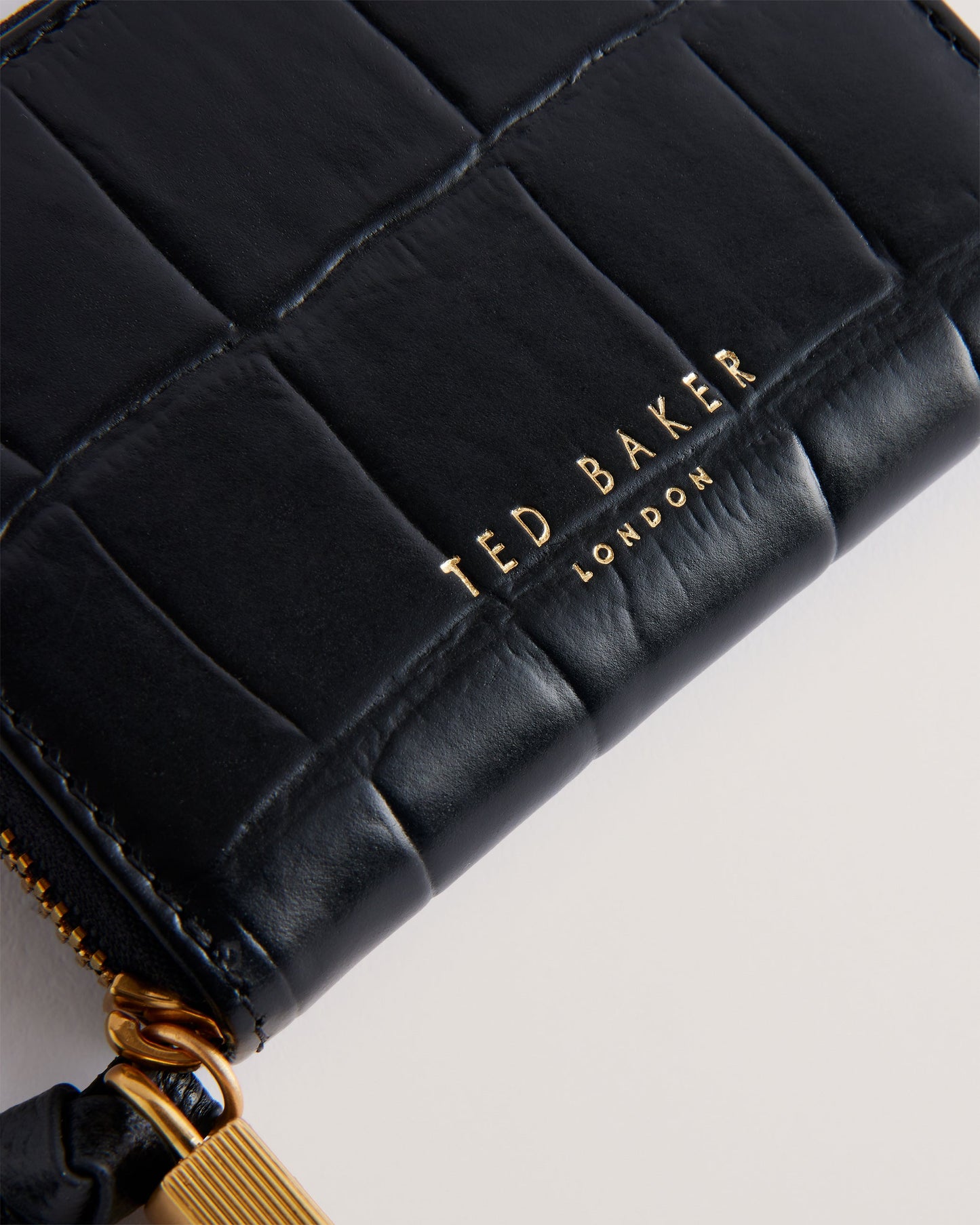 Women's Wesmin-Padlock Detail Small Leather Purse Jet-Black