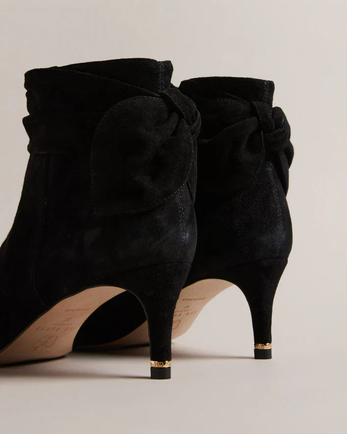 Women's Yona Black