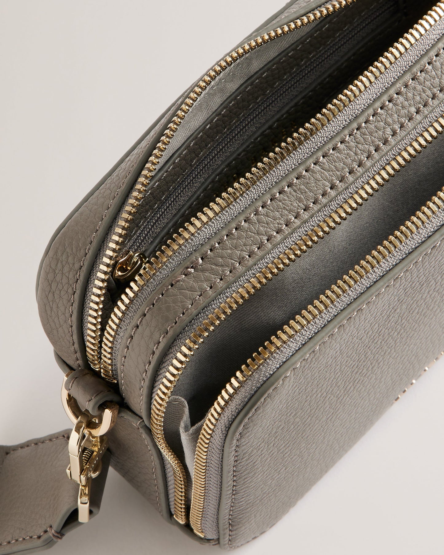 Women's Stunna-Mini Webbing Crossbody Bag Mid-Grey