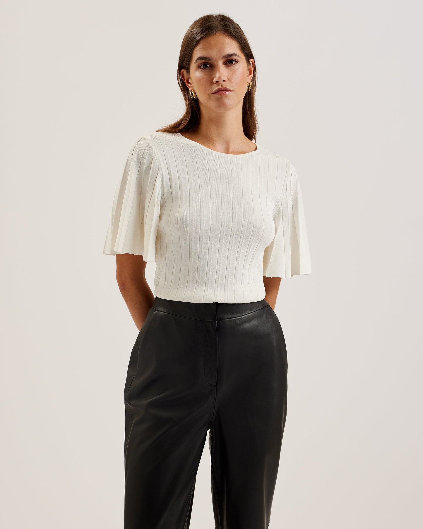 Womens IIVANNA-Crew Neck Fluted Sleeve Knit
