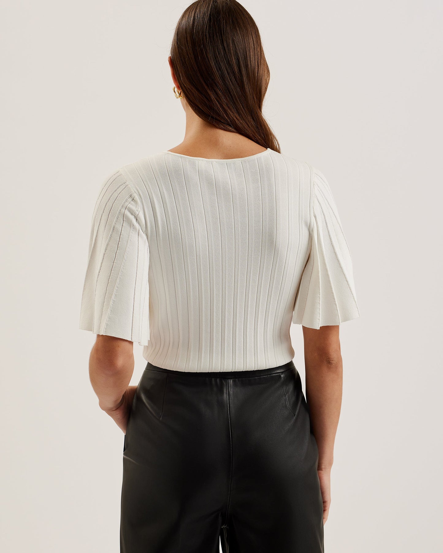 Womens IIVANNA-Crew Neck Fluted Sleeve Knit