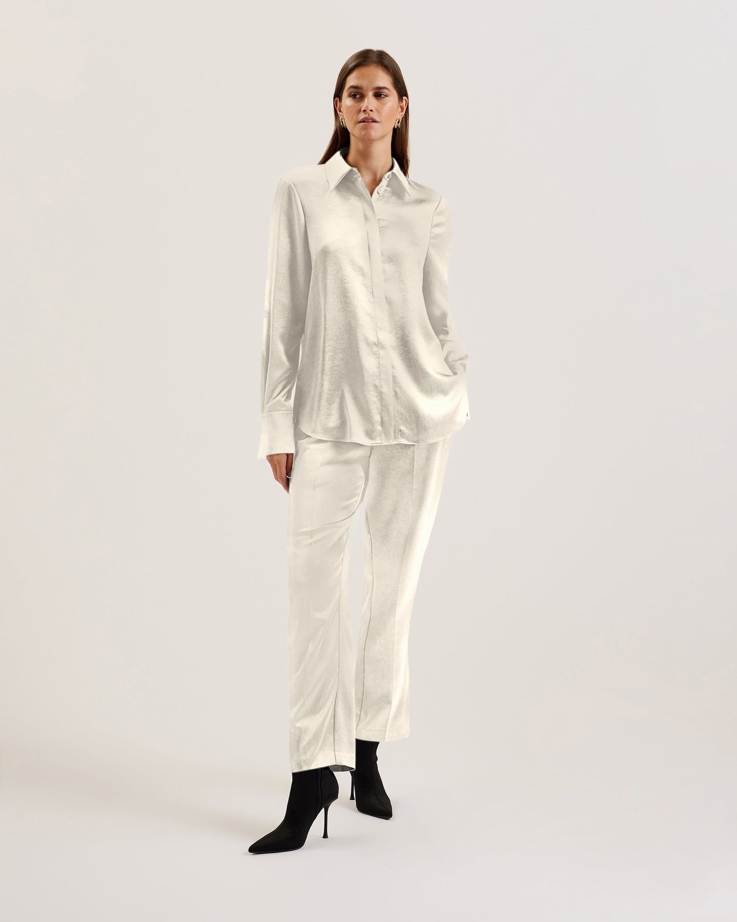 Women's Sonora-Long Line Satin Shirt Ivory
