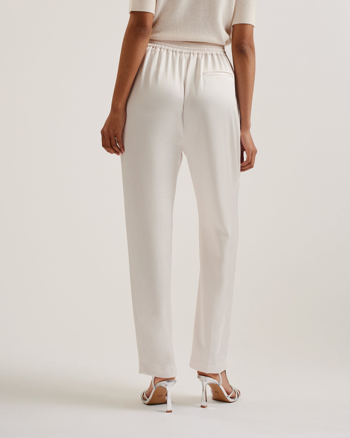 Women's Natori-Satin Slim Taper Jogger Ivory