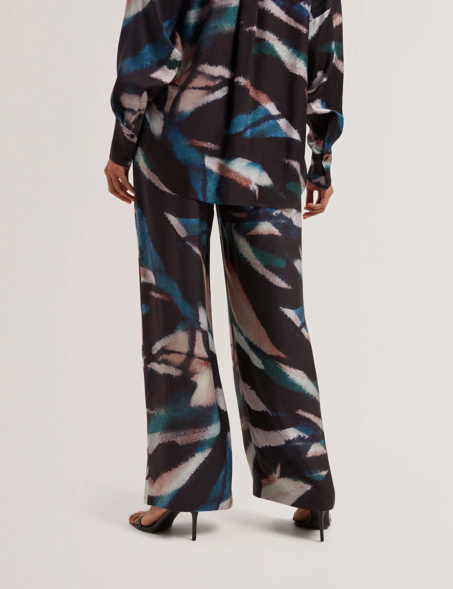 Women's Ulipa-Printed Wide Leg Trousers