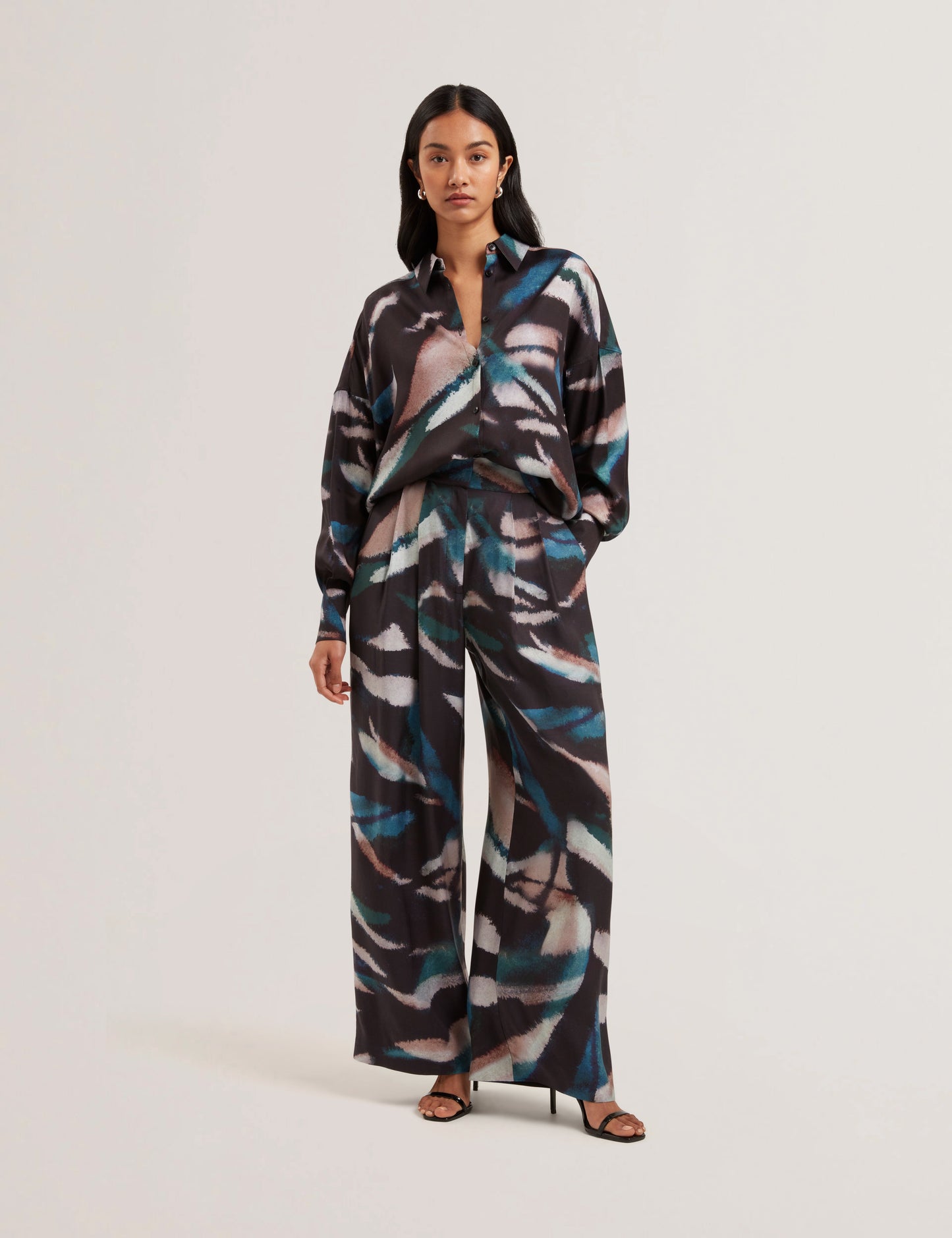 Women's Ulipa-Printed Wide Leg Trousers