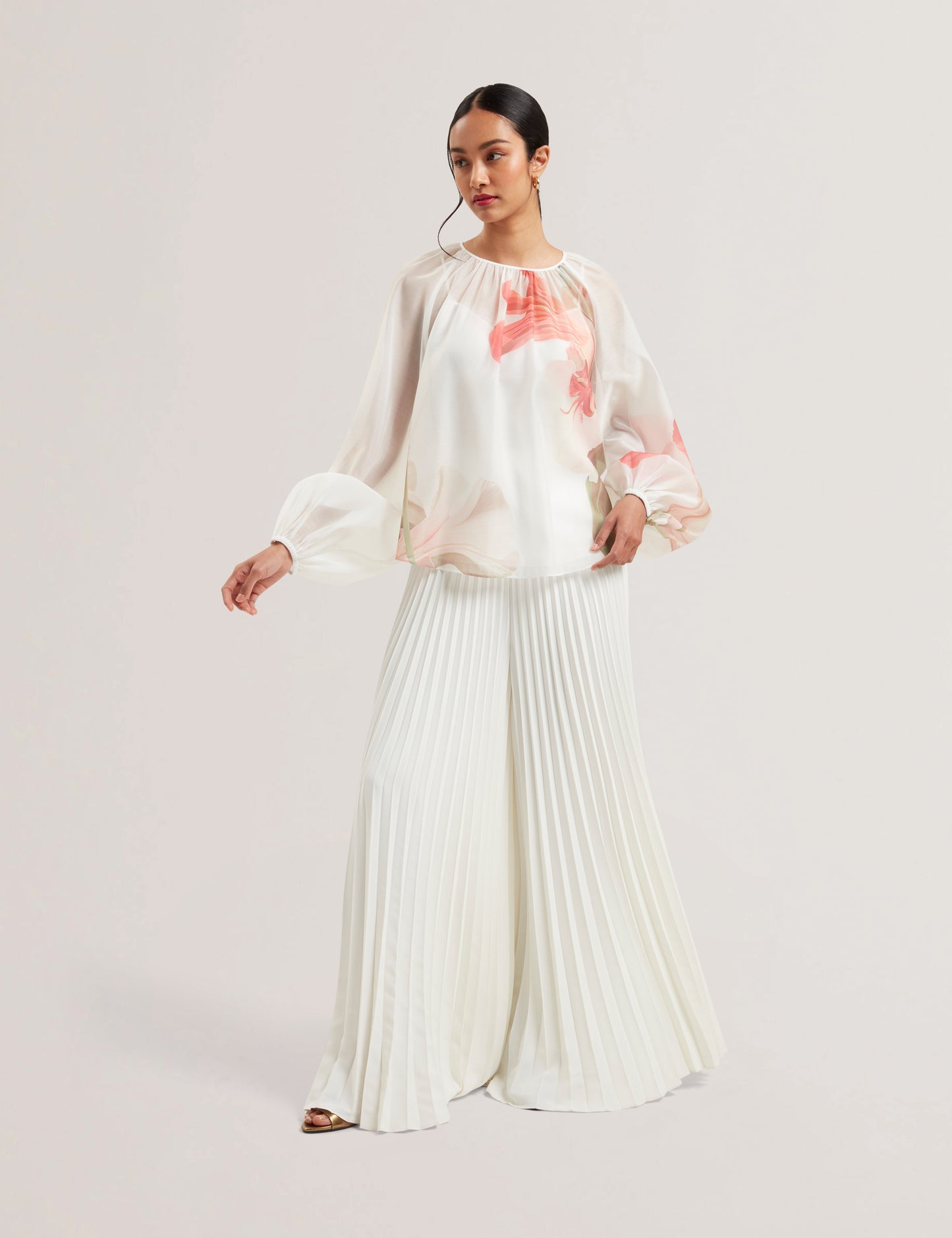 Women's HARYX-Pleated Wide Leg Crepe Trouser