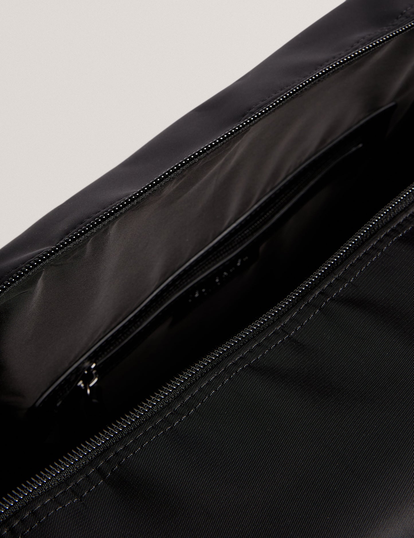 Men's NELSONS-Nylon TB Script Holdall
