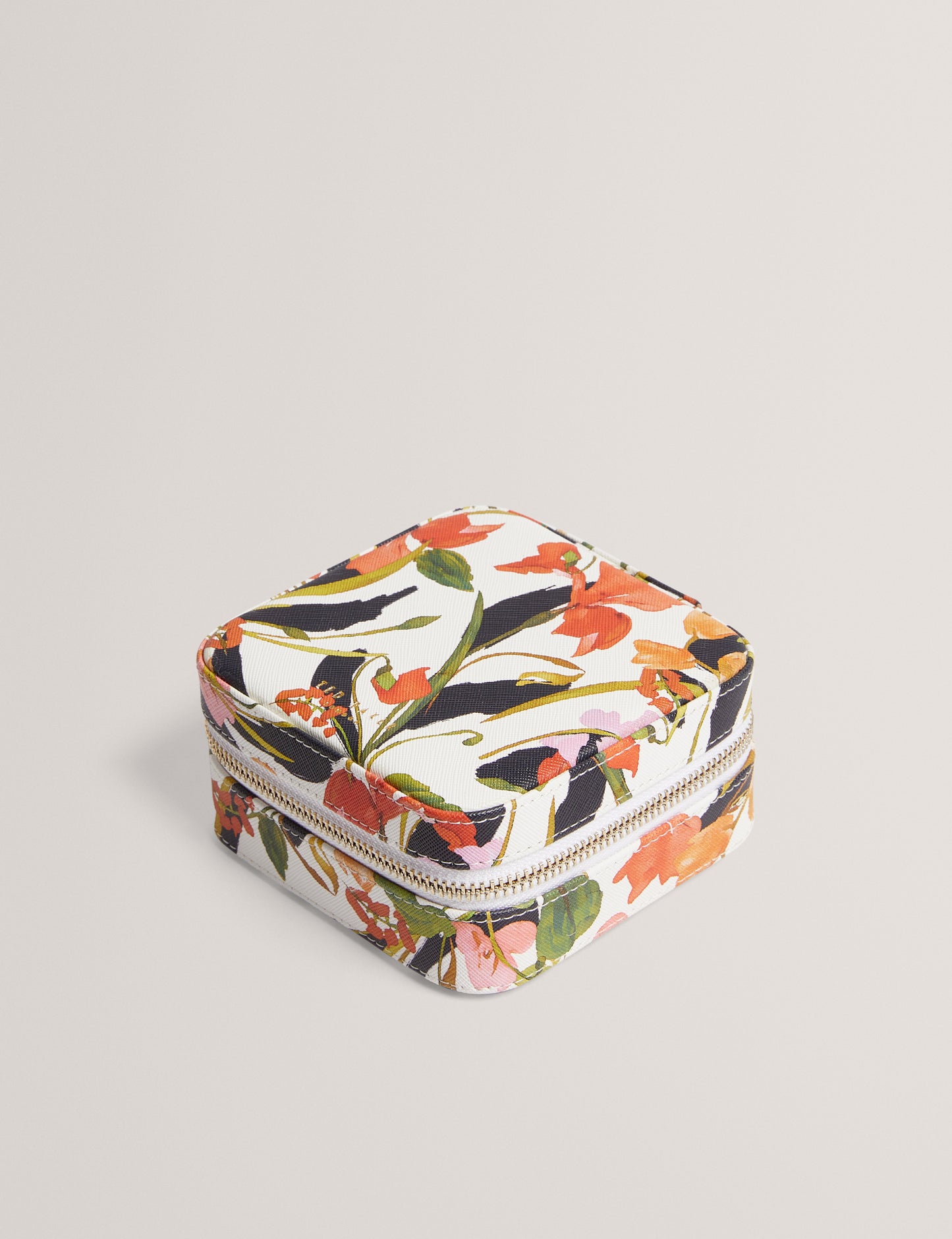 EDWI: Printed Floral Medium Jewellery