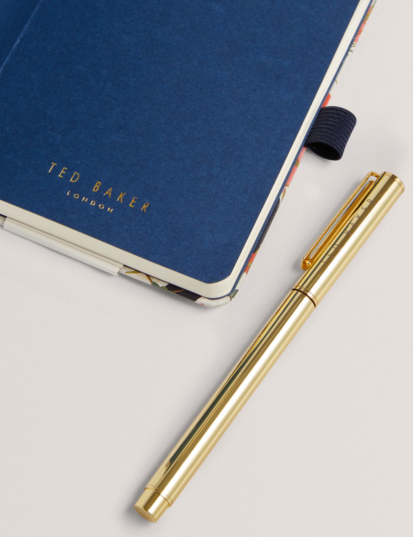 WHINNA-A6 Mini Notebook and Pen