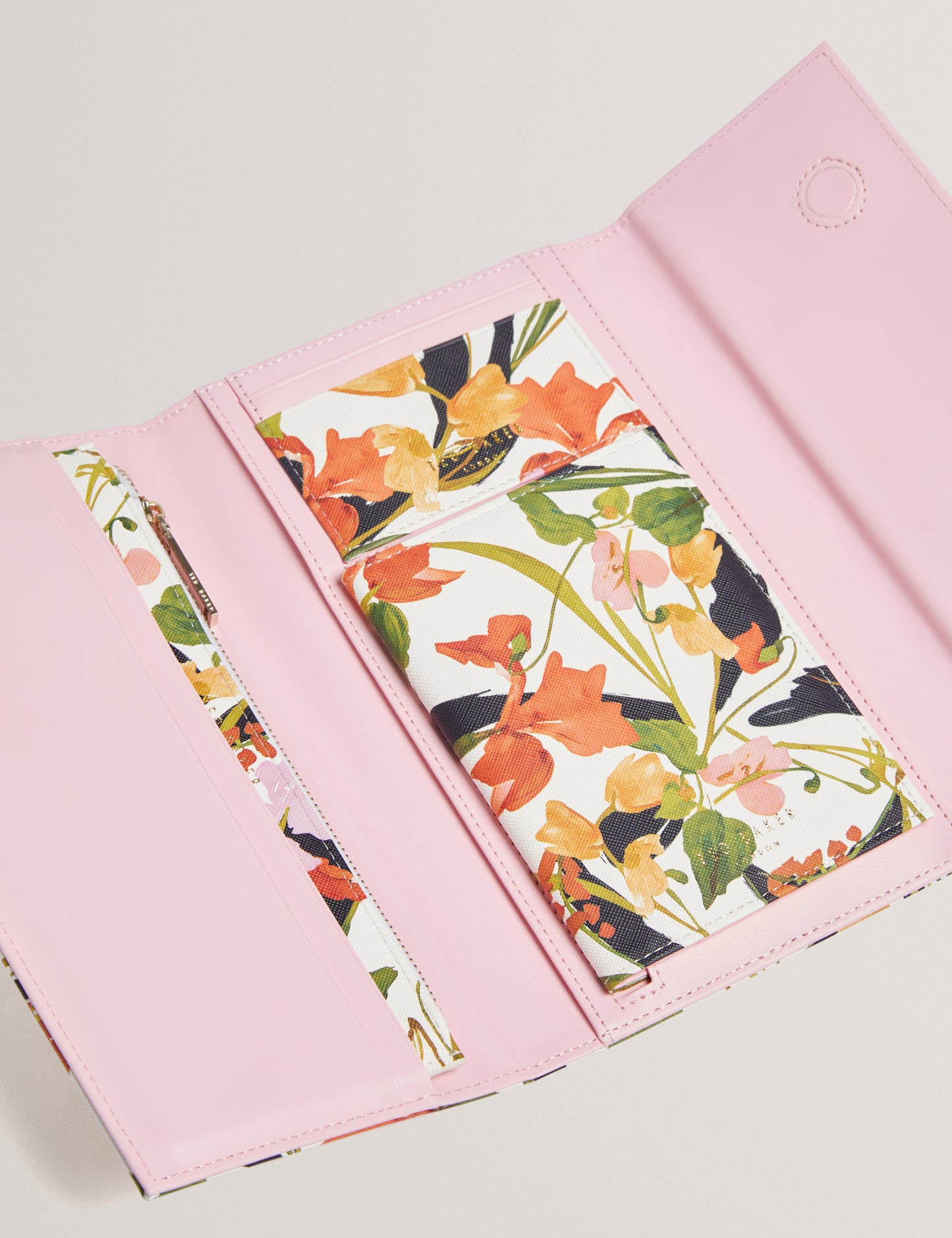 JACIIIE: Floral Printed Travel Wallet