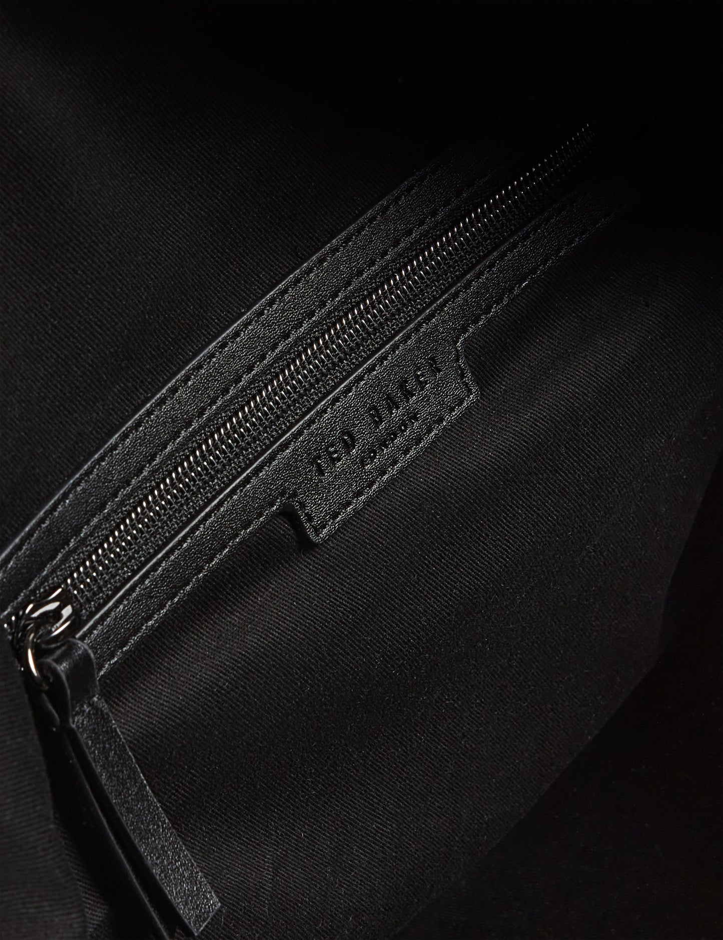 PERSIE: Pebbled Faux Leather Holdall Bag