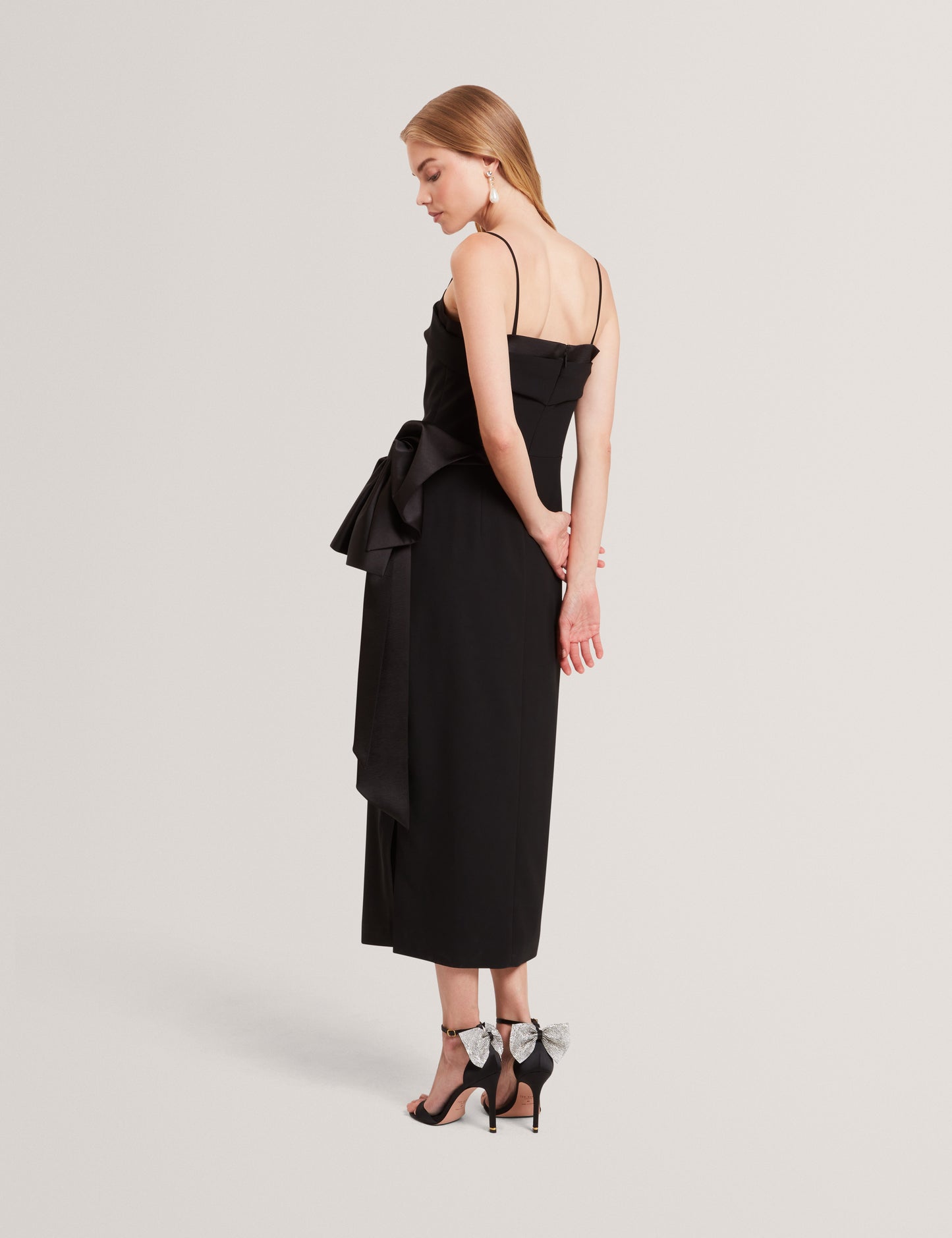 XENID: Tailored Sleeveless Dress with Satin Bow
