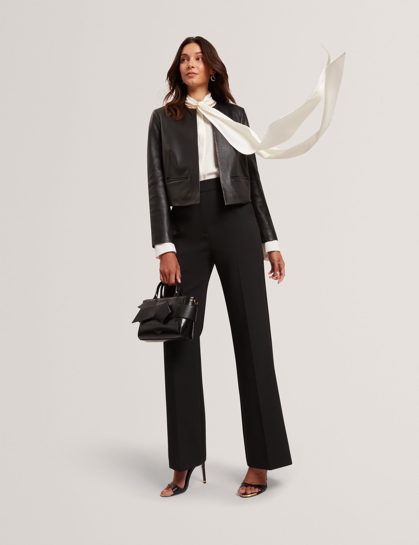 VALEET: Tailored Kick Flare Trouser