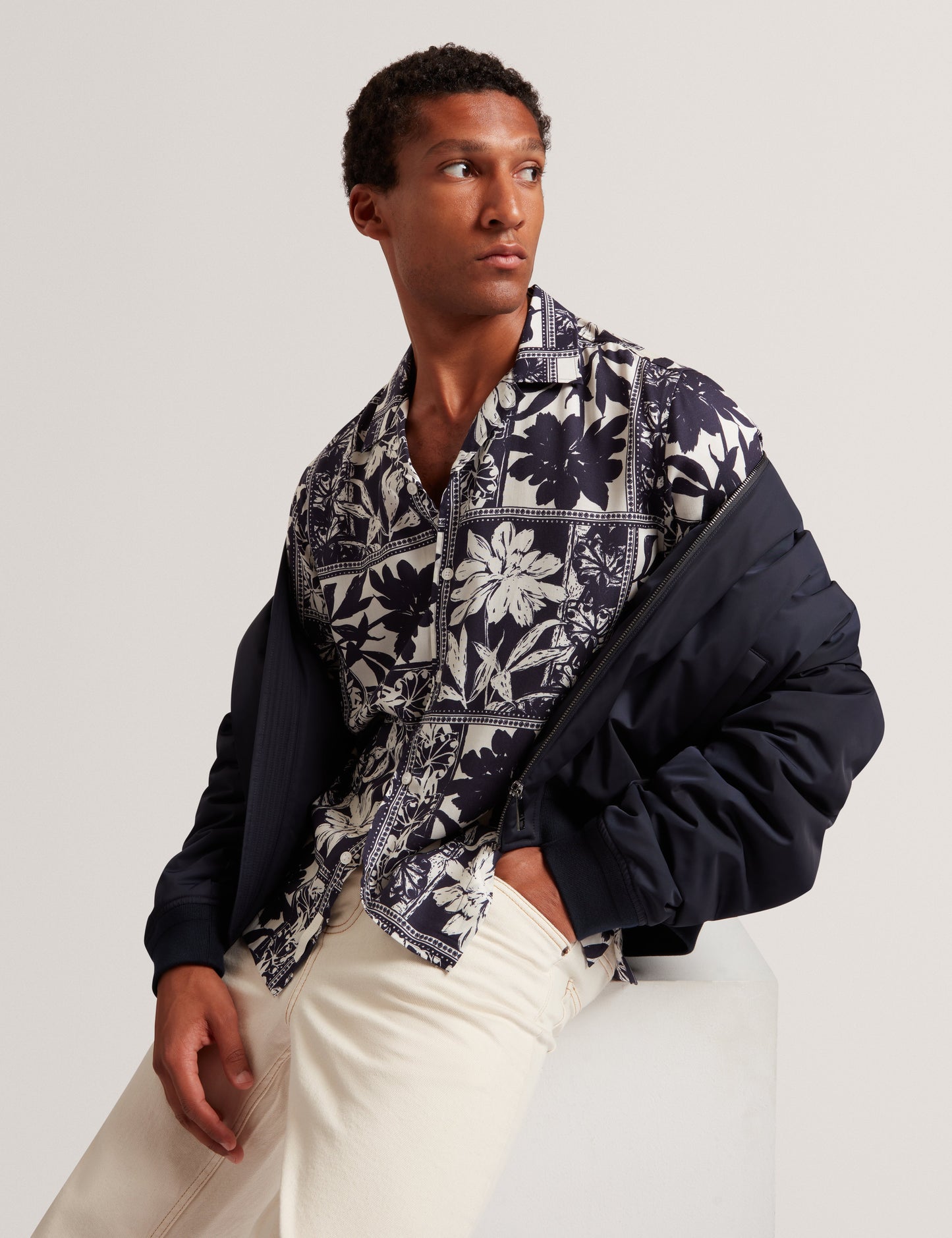 RADOMIE: SS Relaxed Boarder Floral Shirt