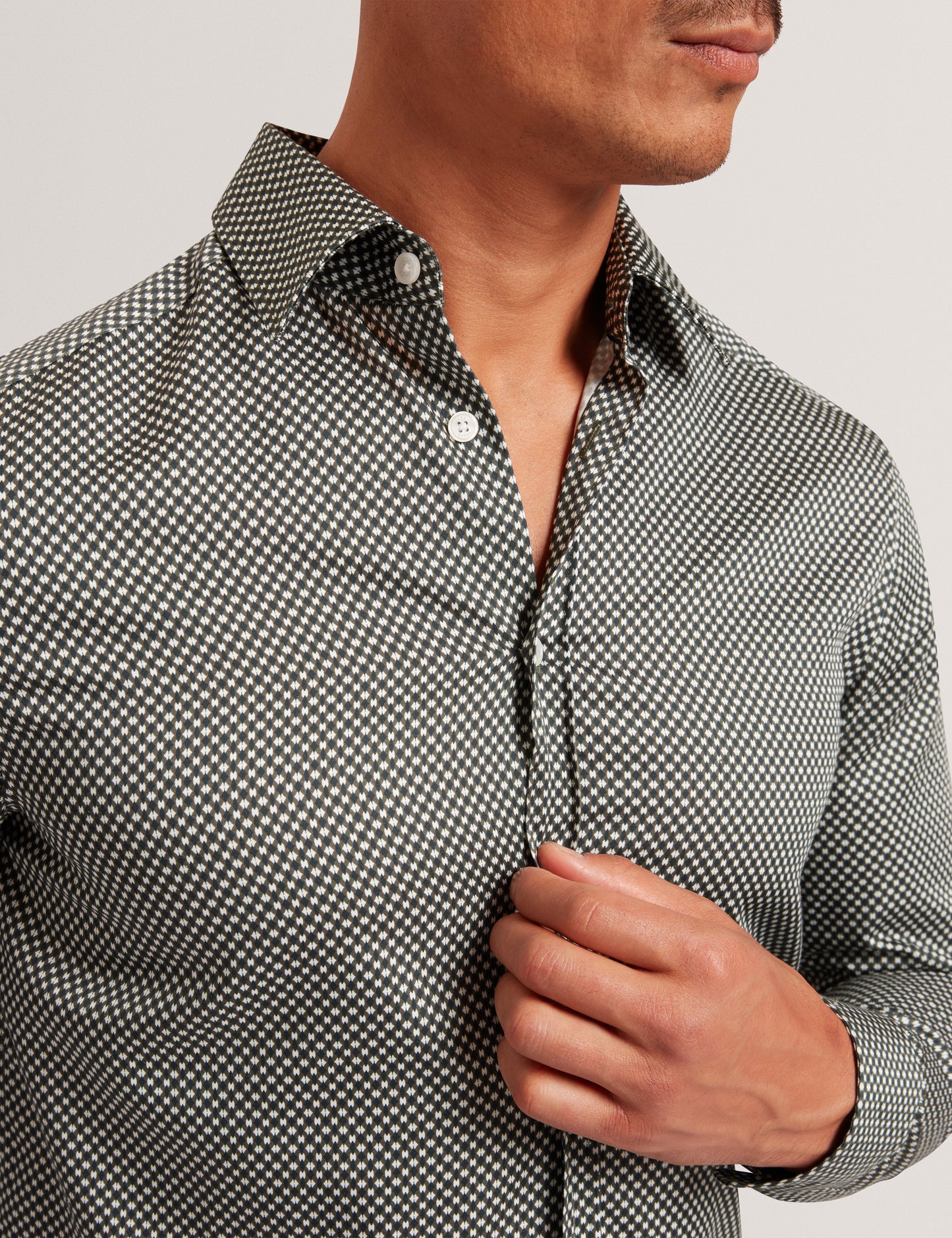JOZEF: LS Slim Mini Geo Print Shirt
