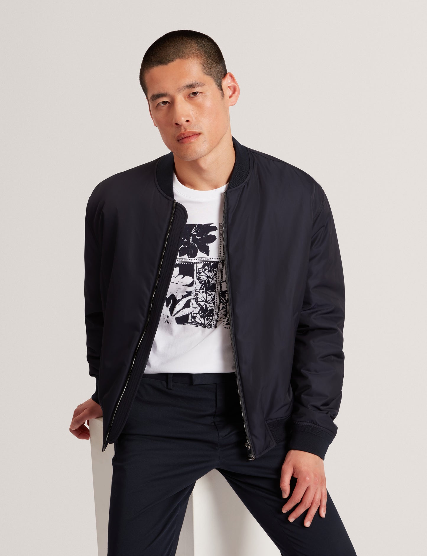 KONEY: SS Floral Box Print T-Shirt