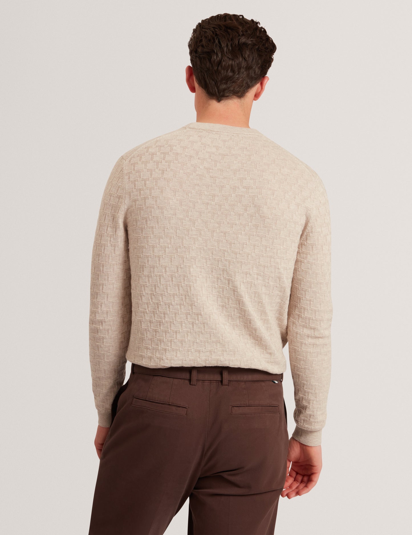 SAINSY: T Stitch Crew Neck