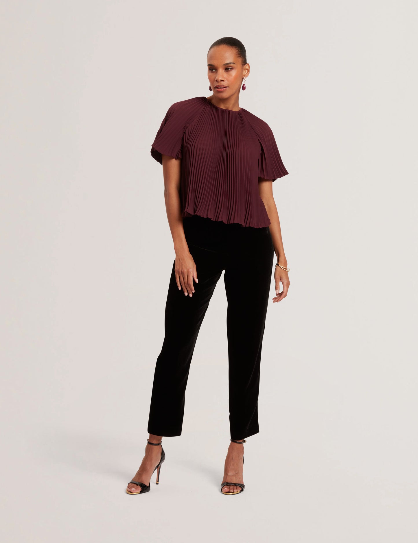 AGARA: Crepe Pleated Short Sleeve Top
