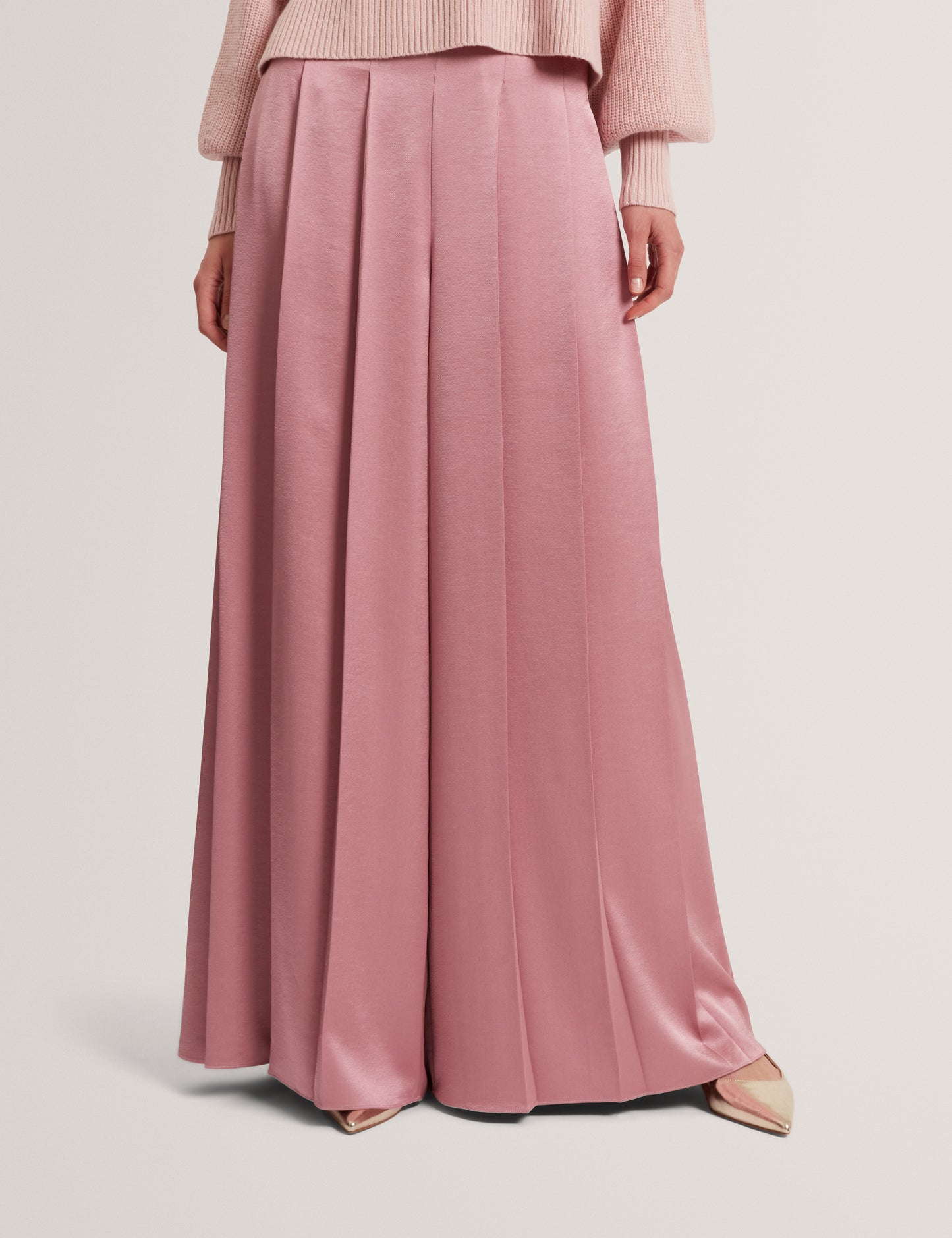 DUUVA: Box Pleat Wide Leg Trouser
