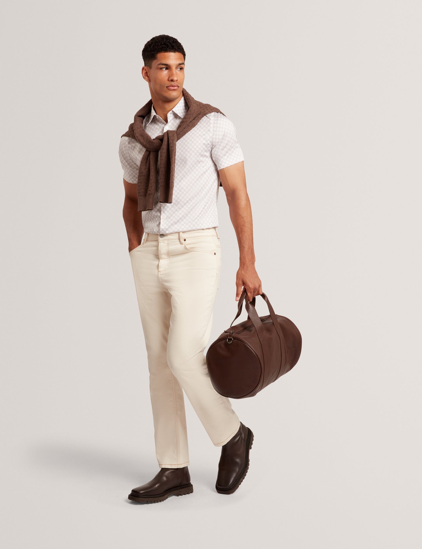 SEFSHO: SS Slim Fit Circle Geo Print Shirt
