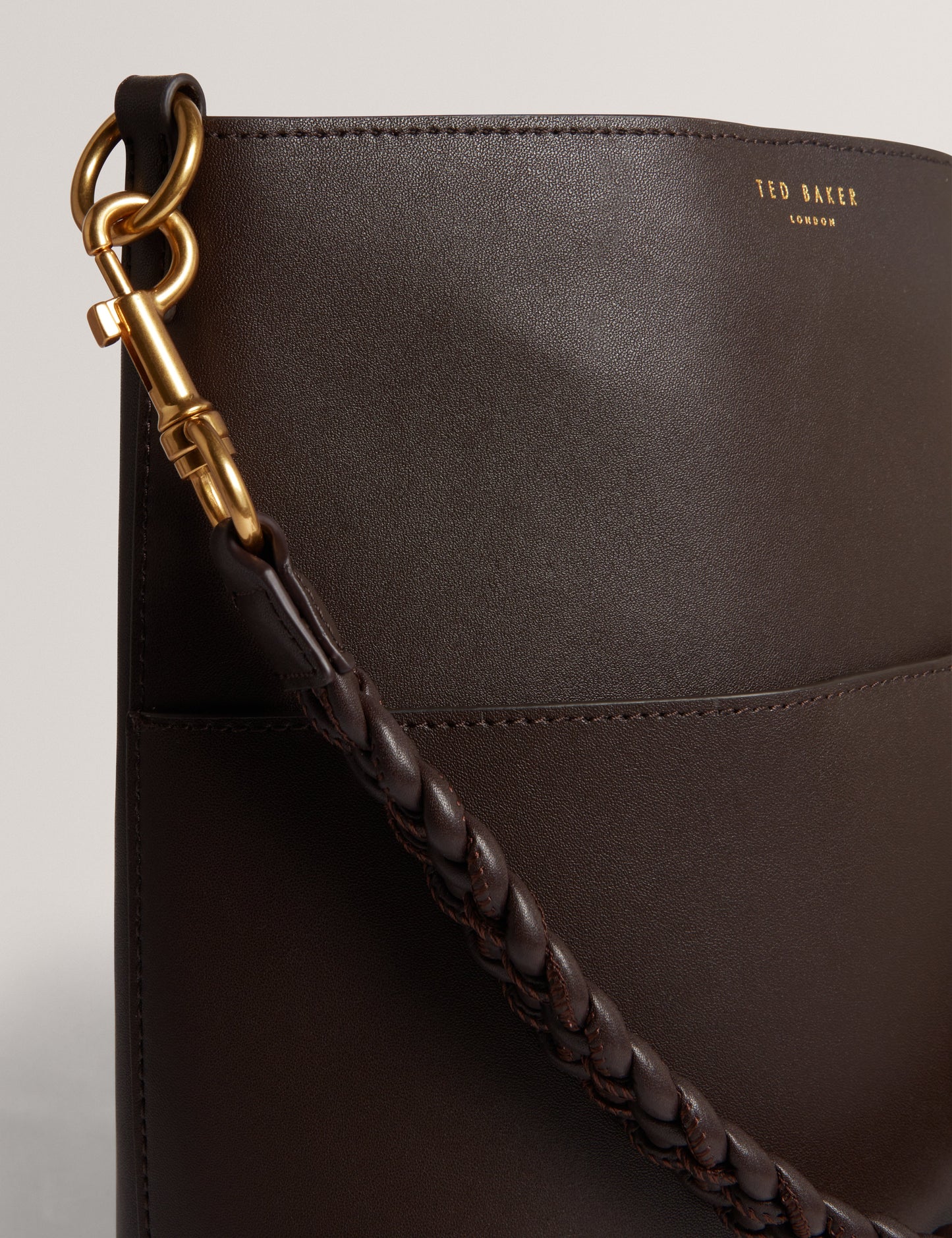 WANNDA: Weave Handle Leather Medium Bucket Bag