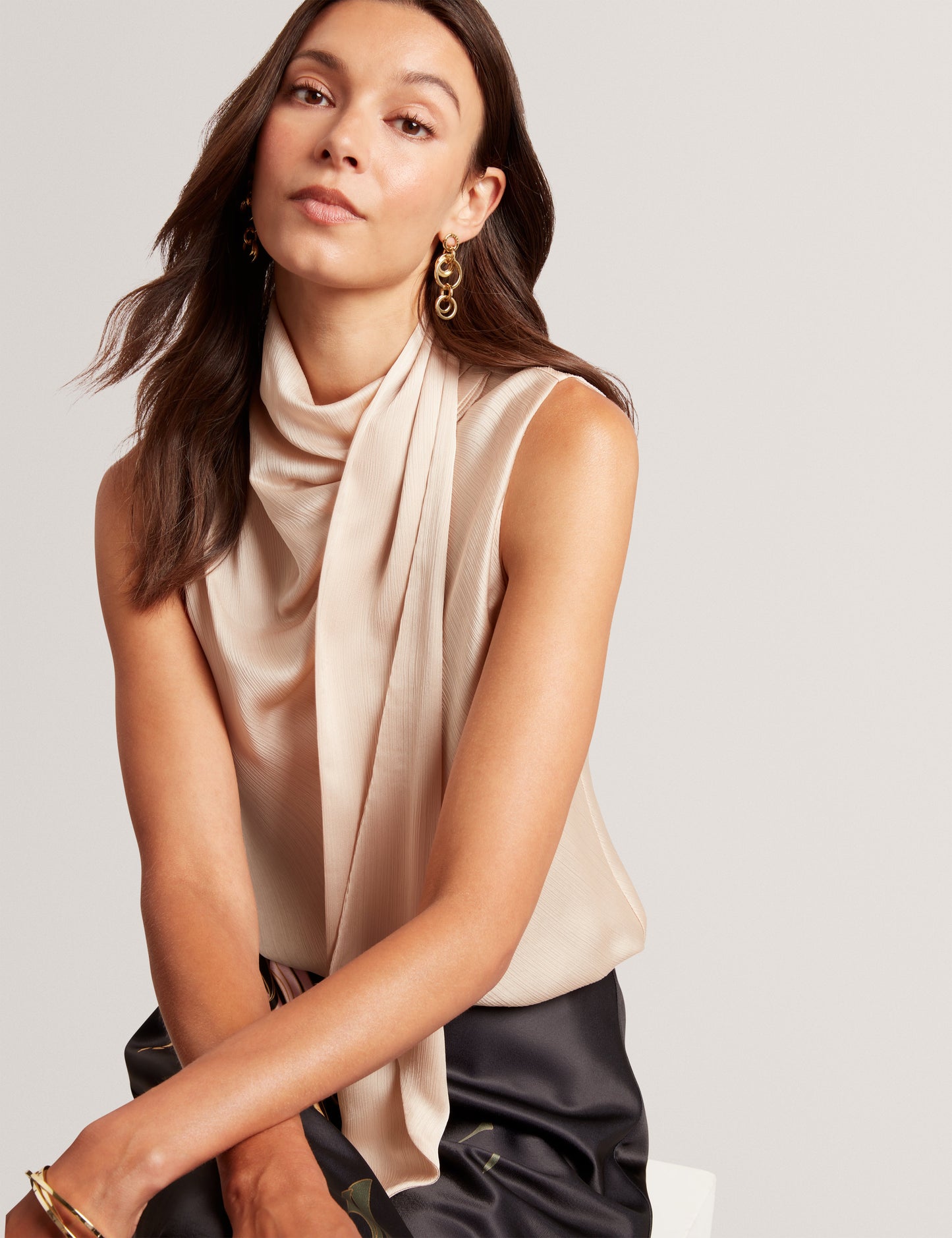 CHADDA: Sleeveless Neck Tie Top