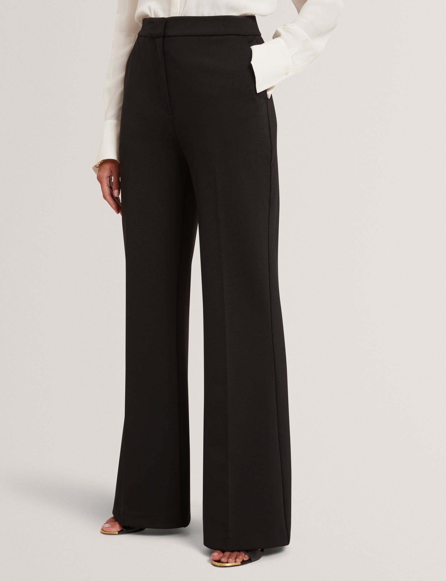 INDRIV: High Waisted Flare Trouser