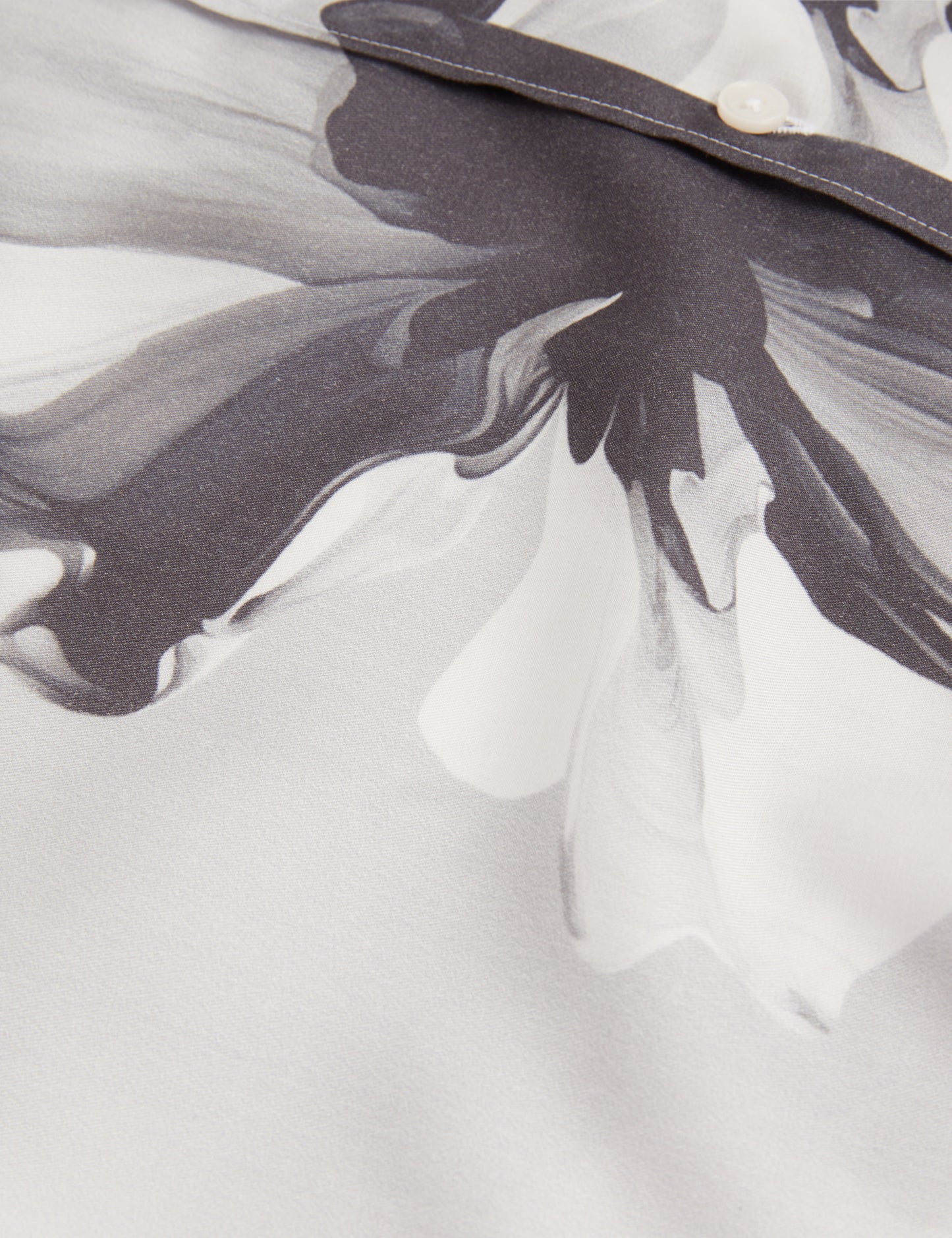 AMUND: LS Regular Fit Placement Floral