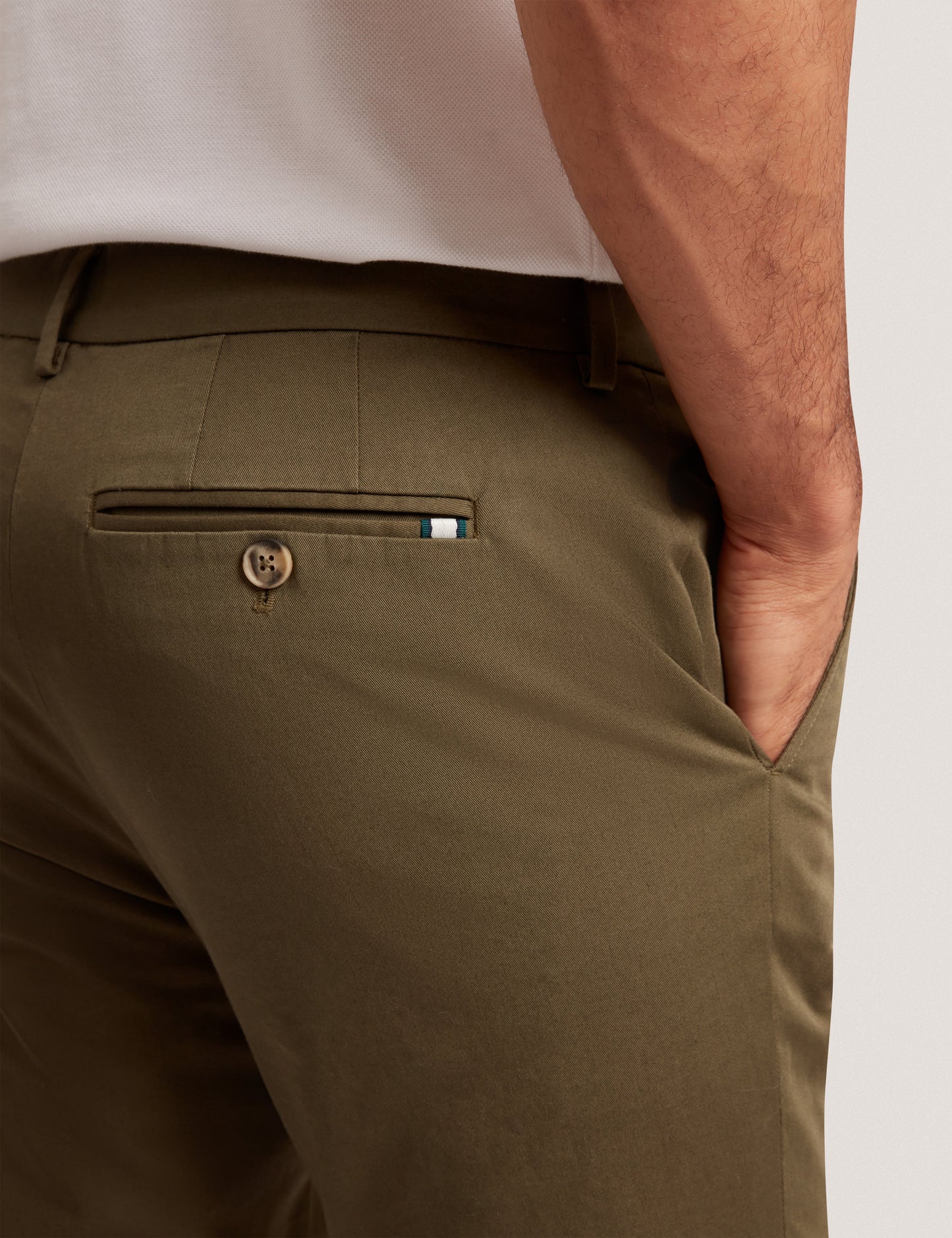 HOWETON: Slim Stretch Chino