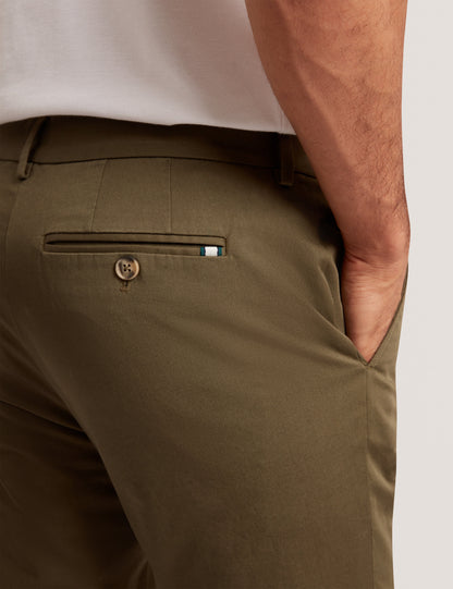 HOWETON: Slim Stretch Chino