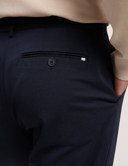 HOWETON: Slim Strech Chino