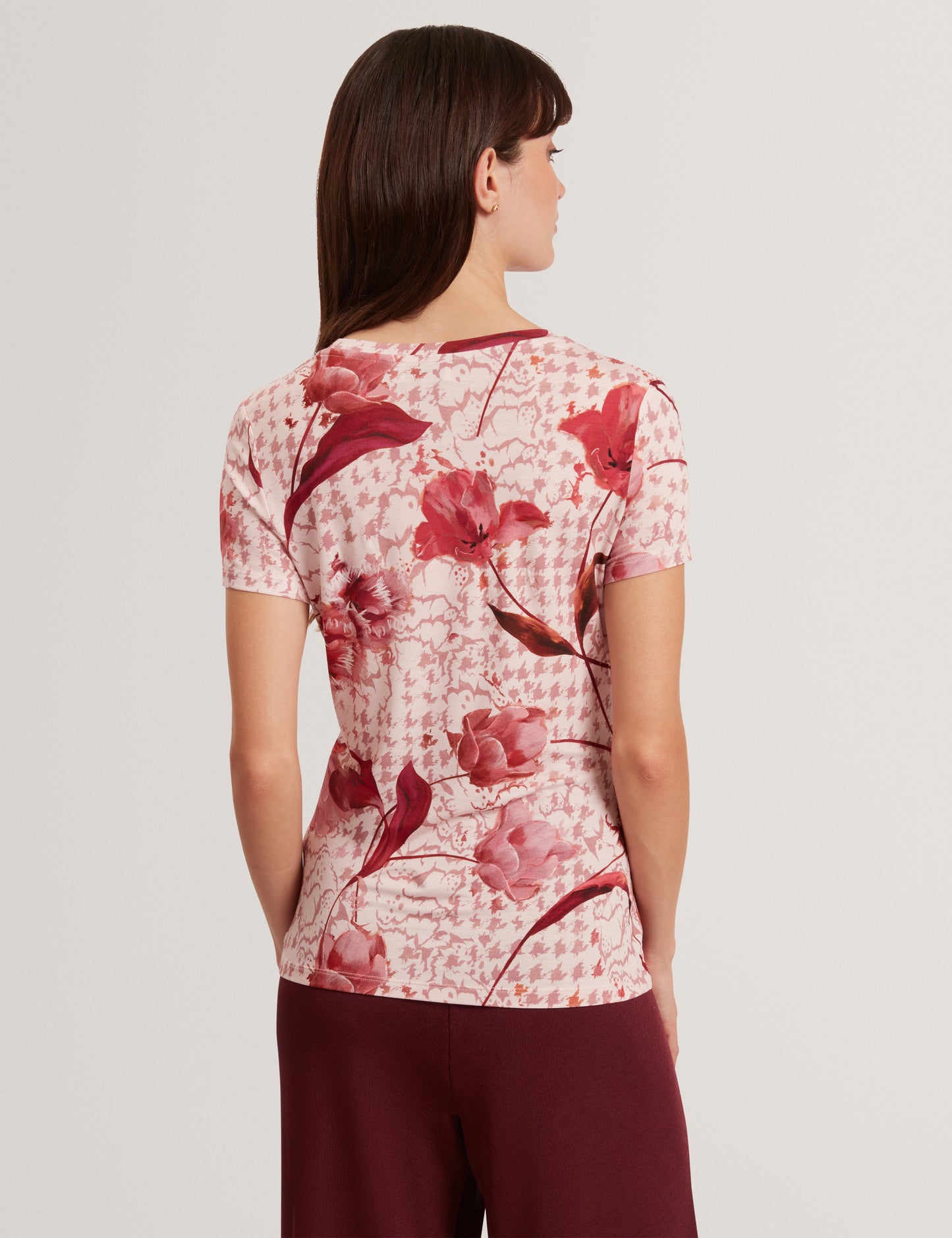 SORRENA: Printed Fitted Tee