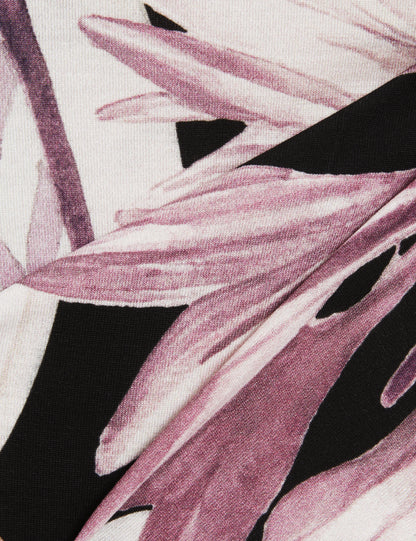 SAALMA: Printed Fitted Tee