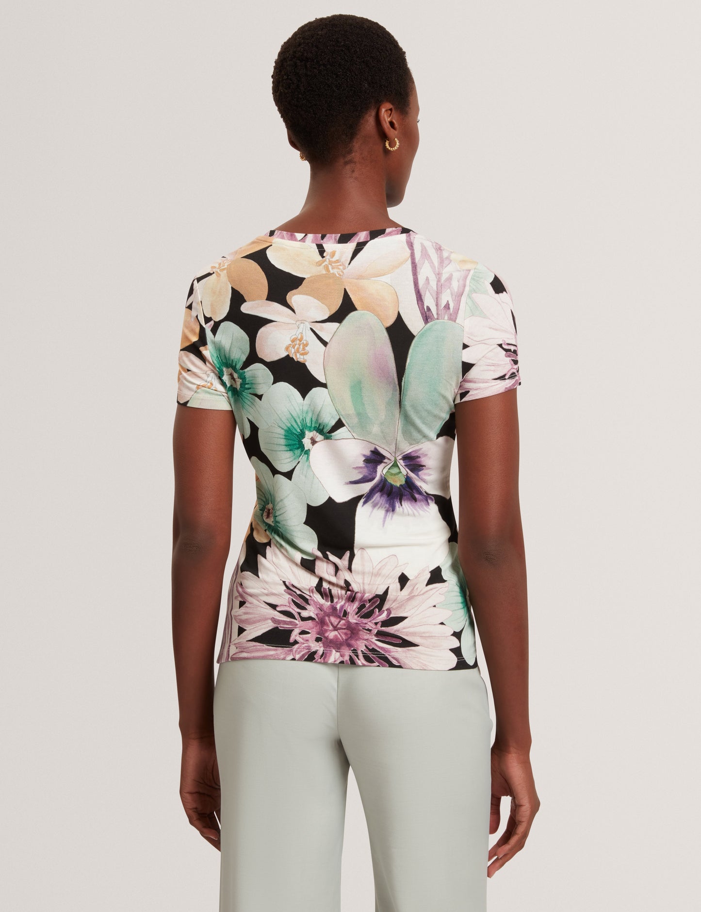 SAALMA: Printed Fitted Tee
