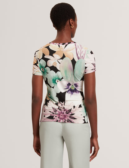 SAALMA: Printed Fitted Tee