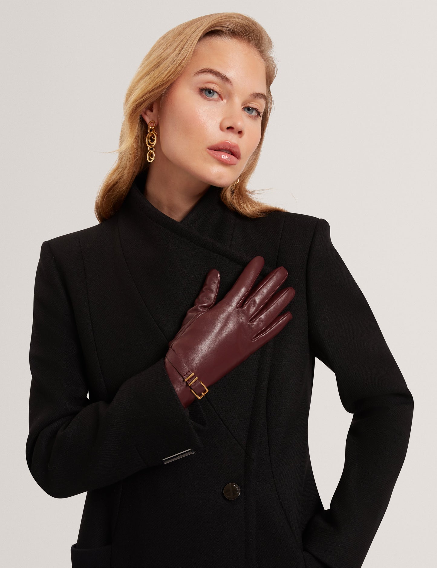 JILLLA: Buckle Detail Leather Gloves