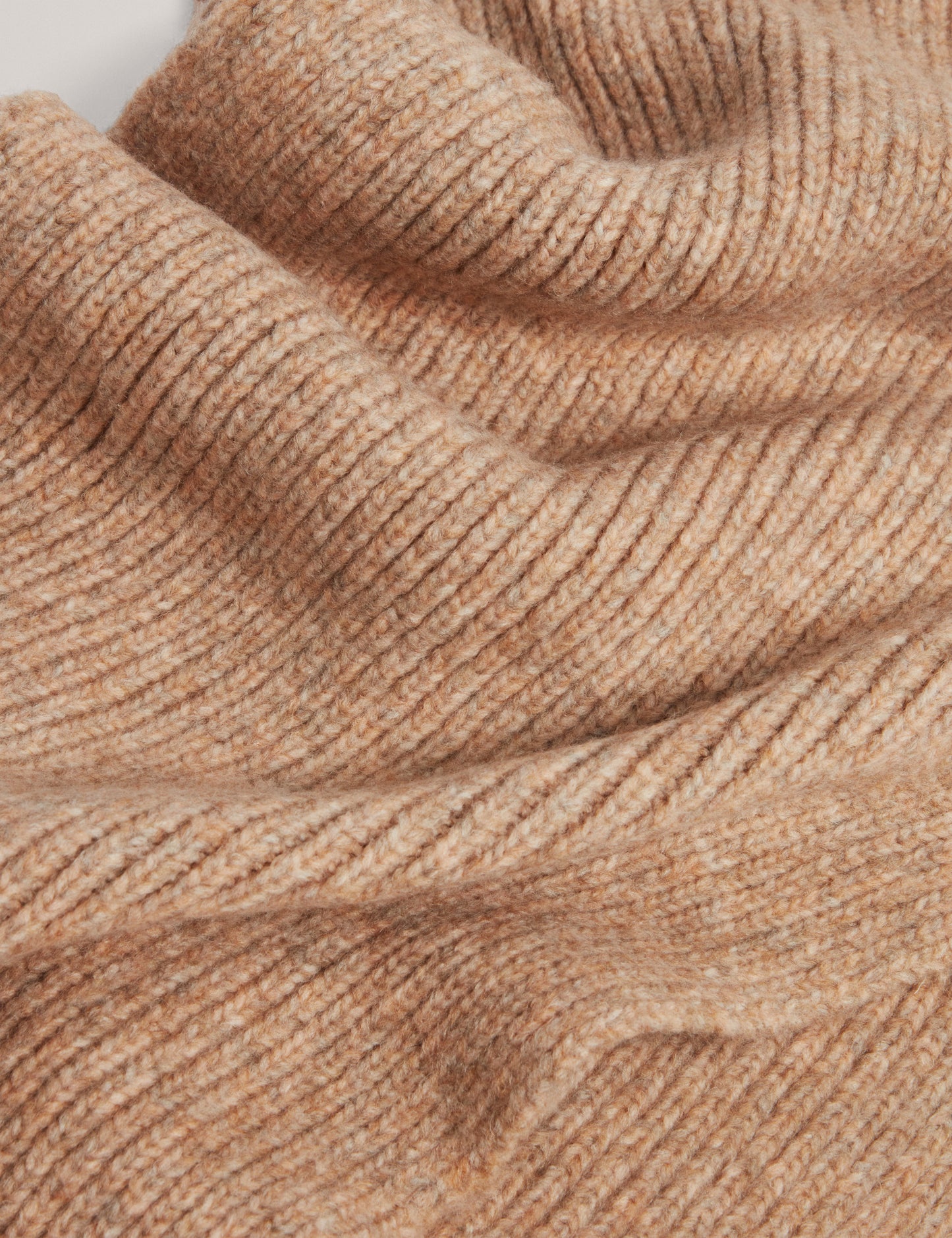 LIDIIES: Knitted Ribbed Scarf