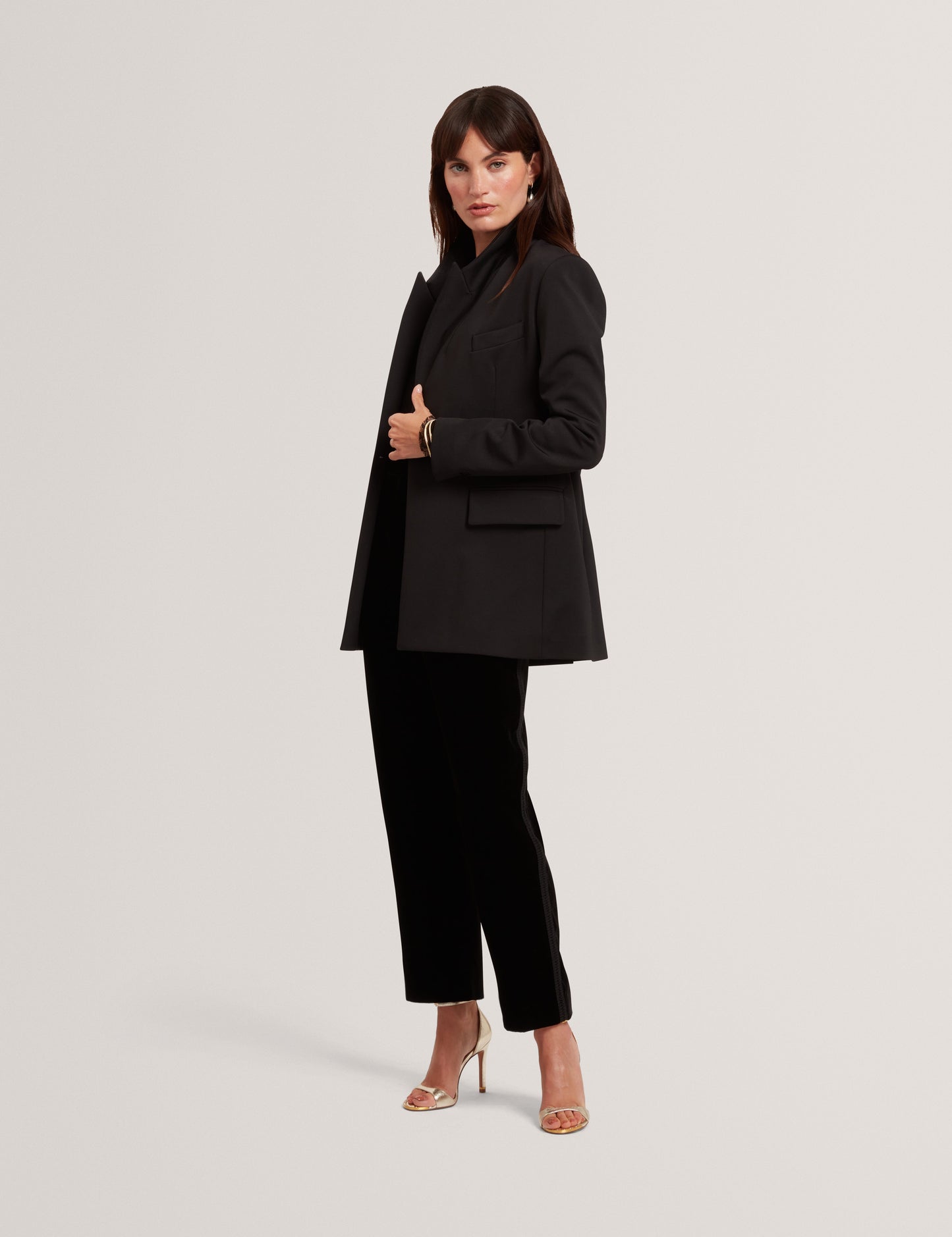 INDRI: Relaxed Tailored Ponte Blazer