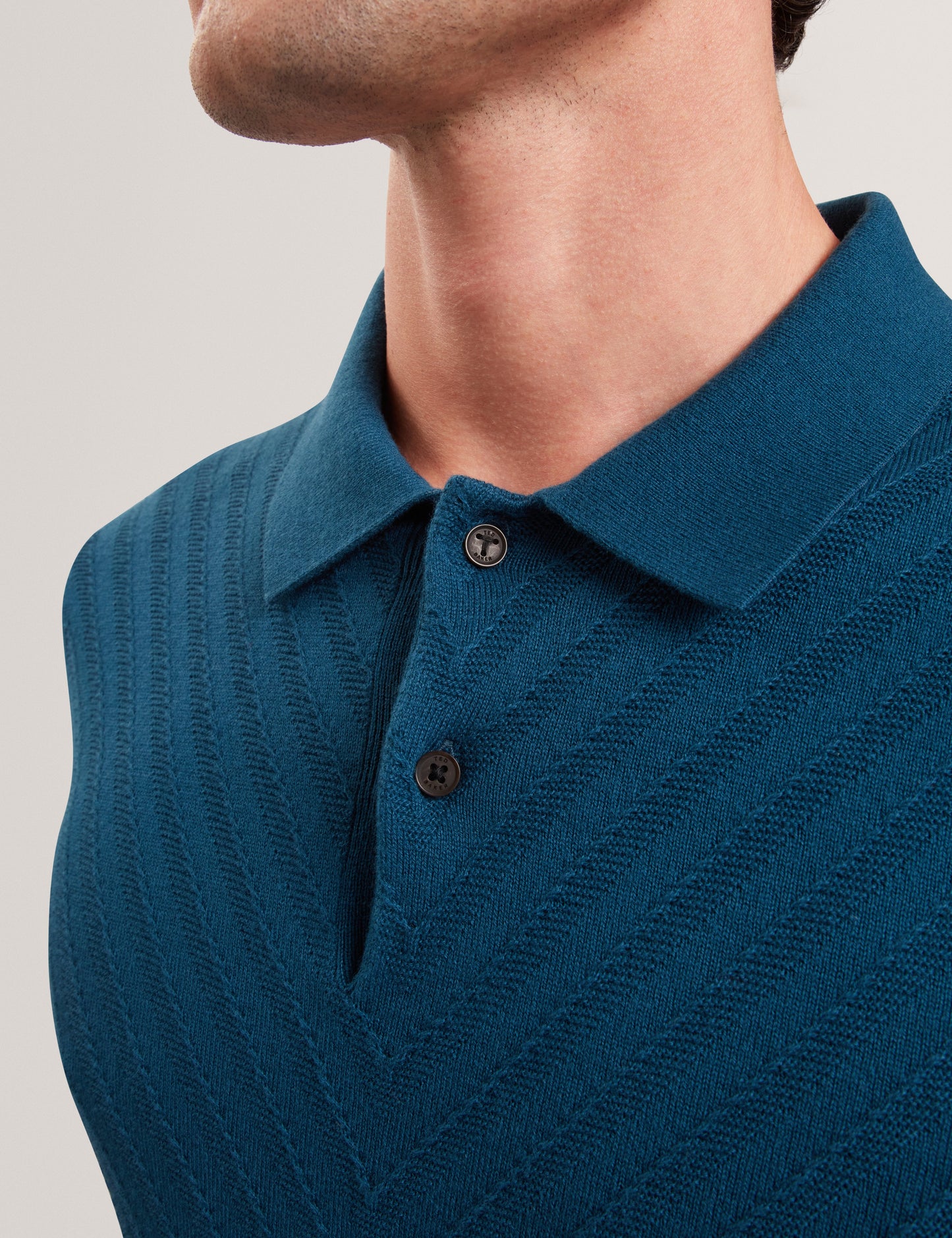CHAPAL: Chevron Stitch Polo