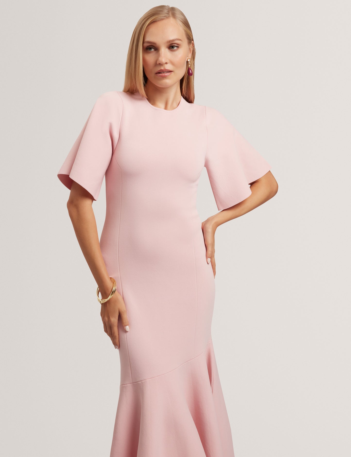 RECEDA: Short Sleeve Knit Midi Dress