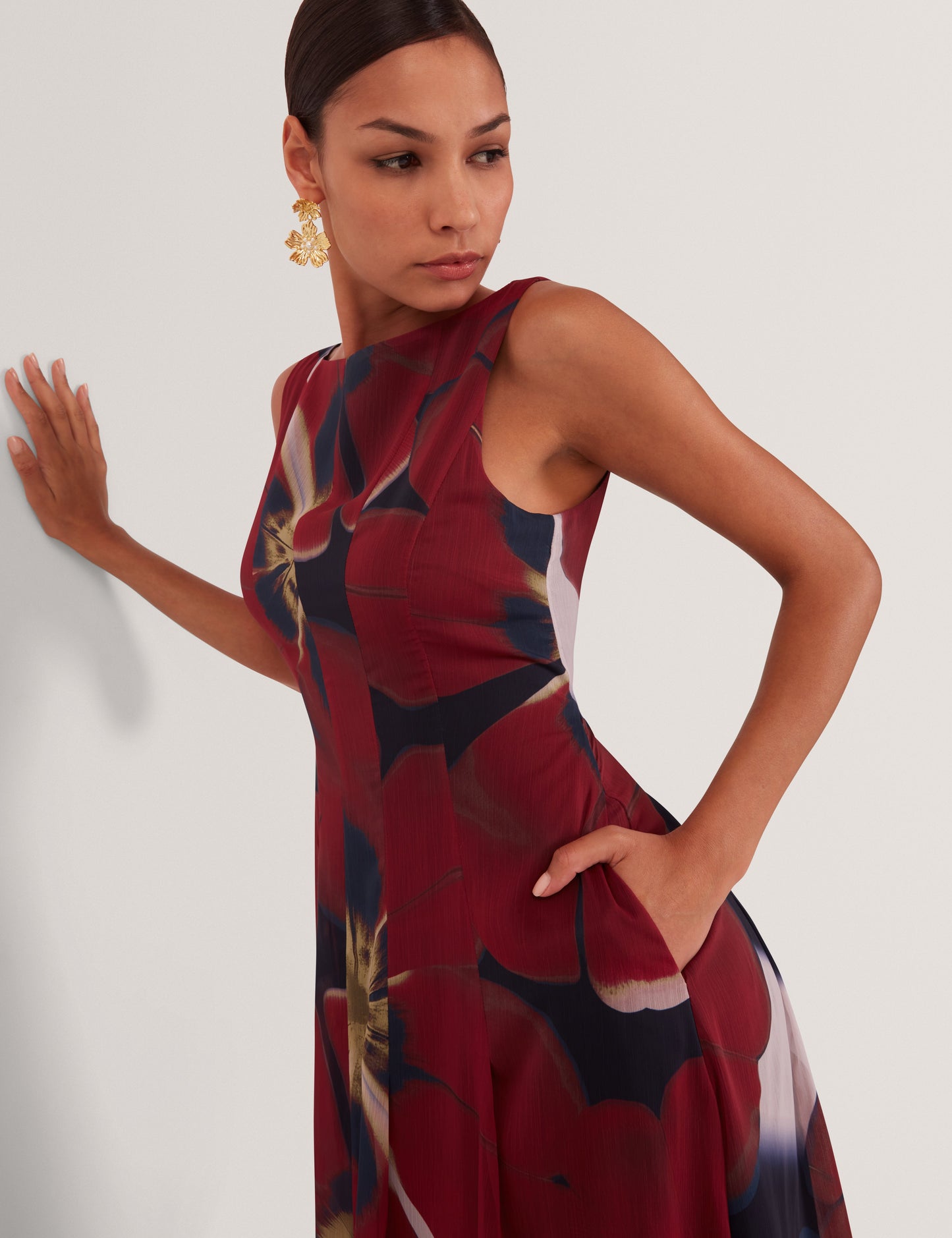 LAYNIA: Printed Seam Detail Bubble Hem Midi Dress