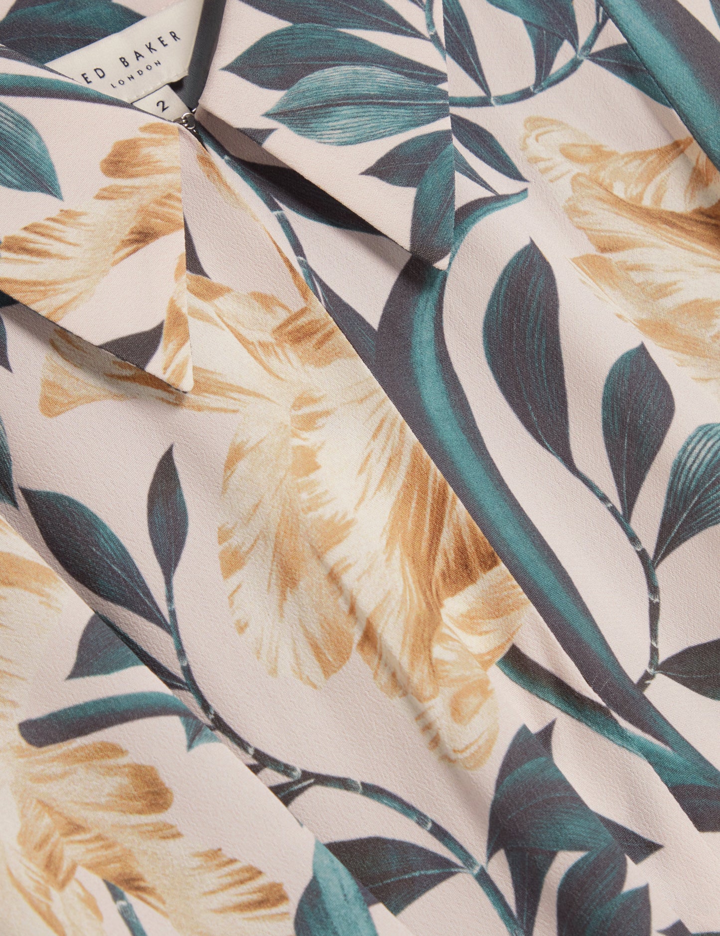GEHMMA: Printed Tie Detail Shirt