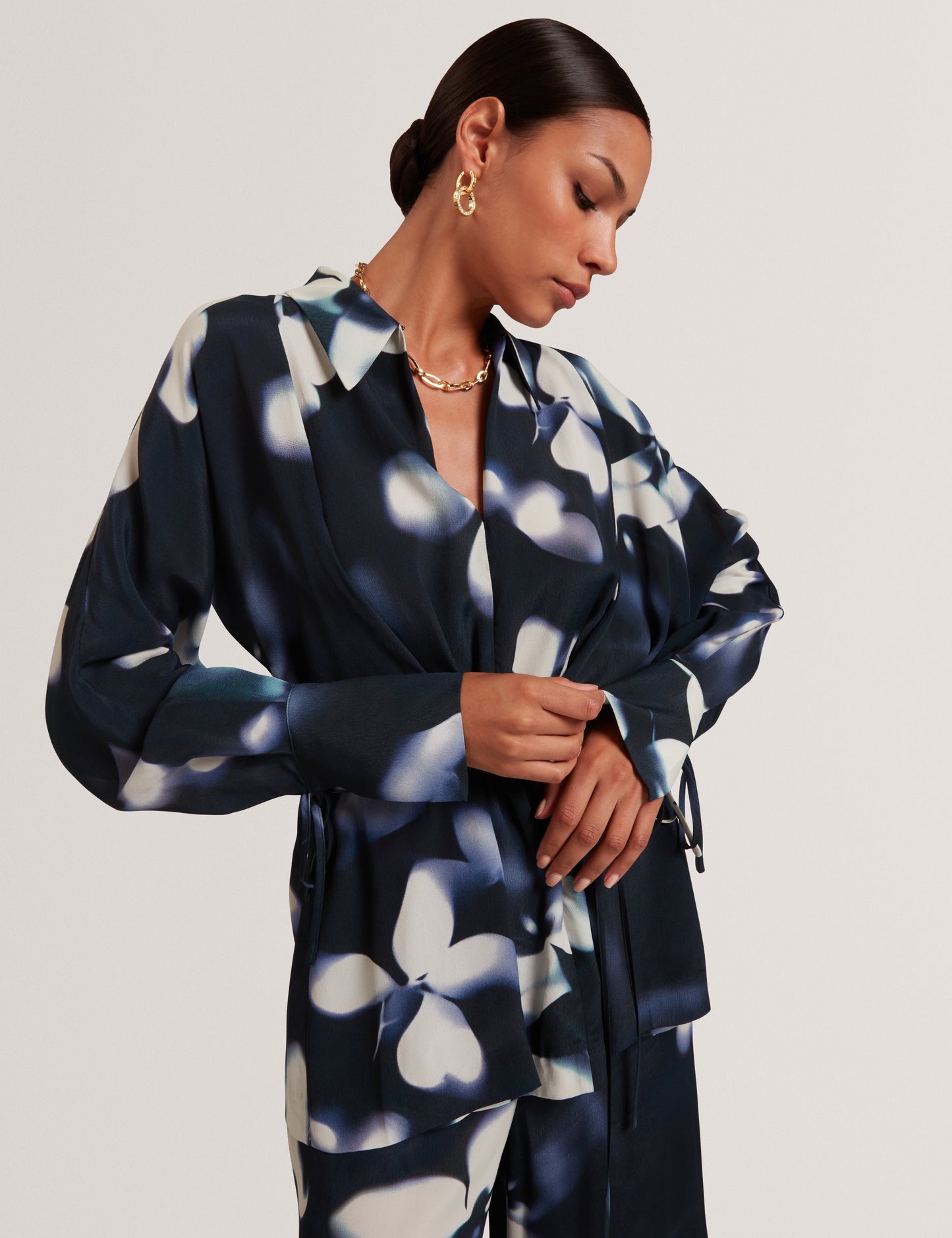 OHRLA: Printed Tie Detail Long Sleeve Shirt