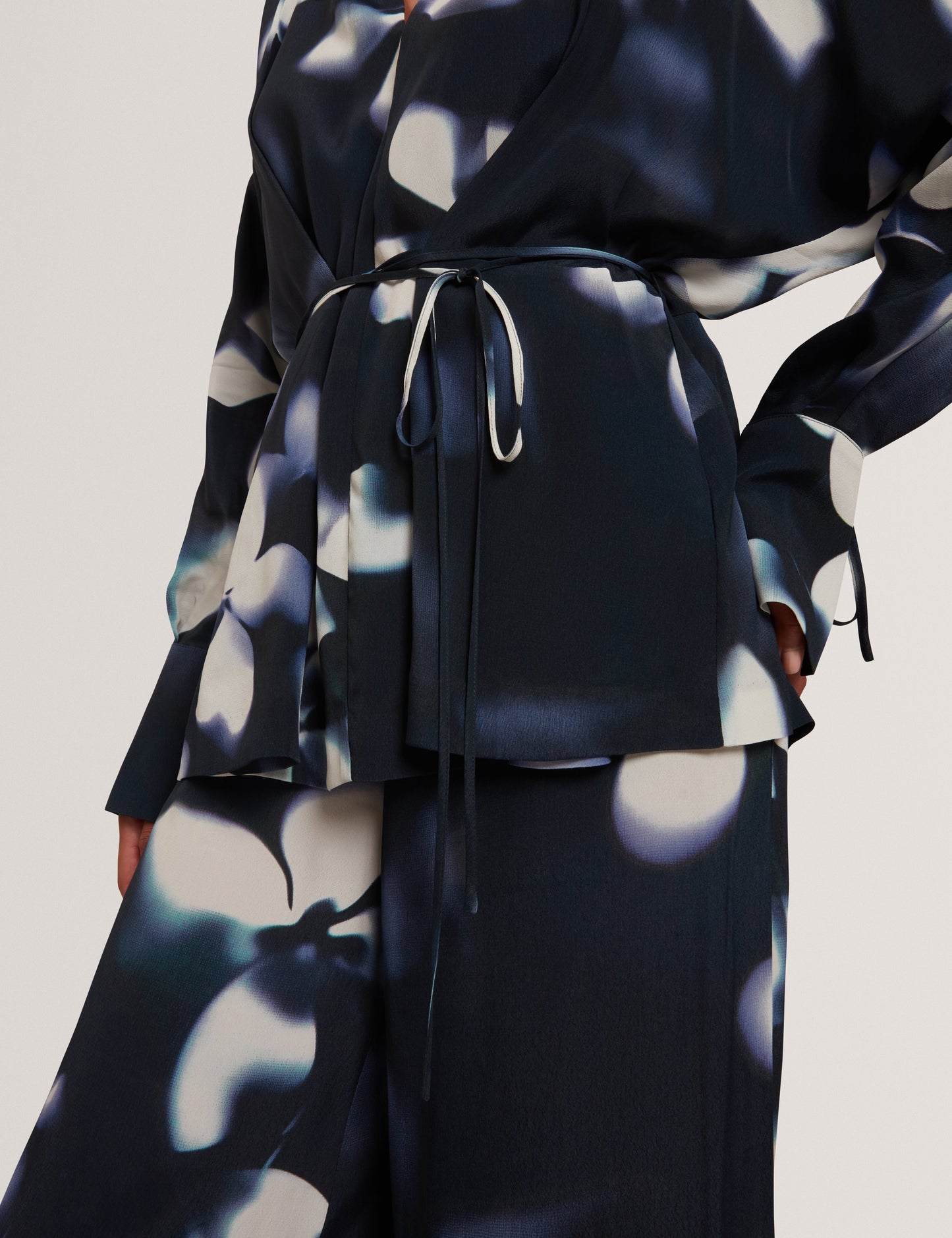 OHRLA: Printed Tie Detail Long Sleeve Shirt
