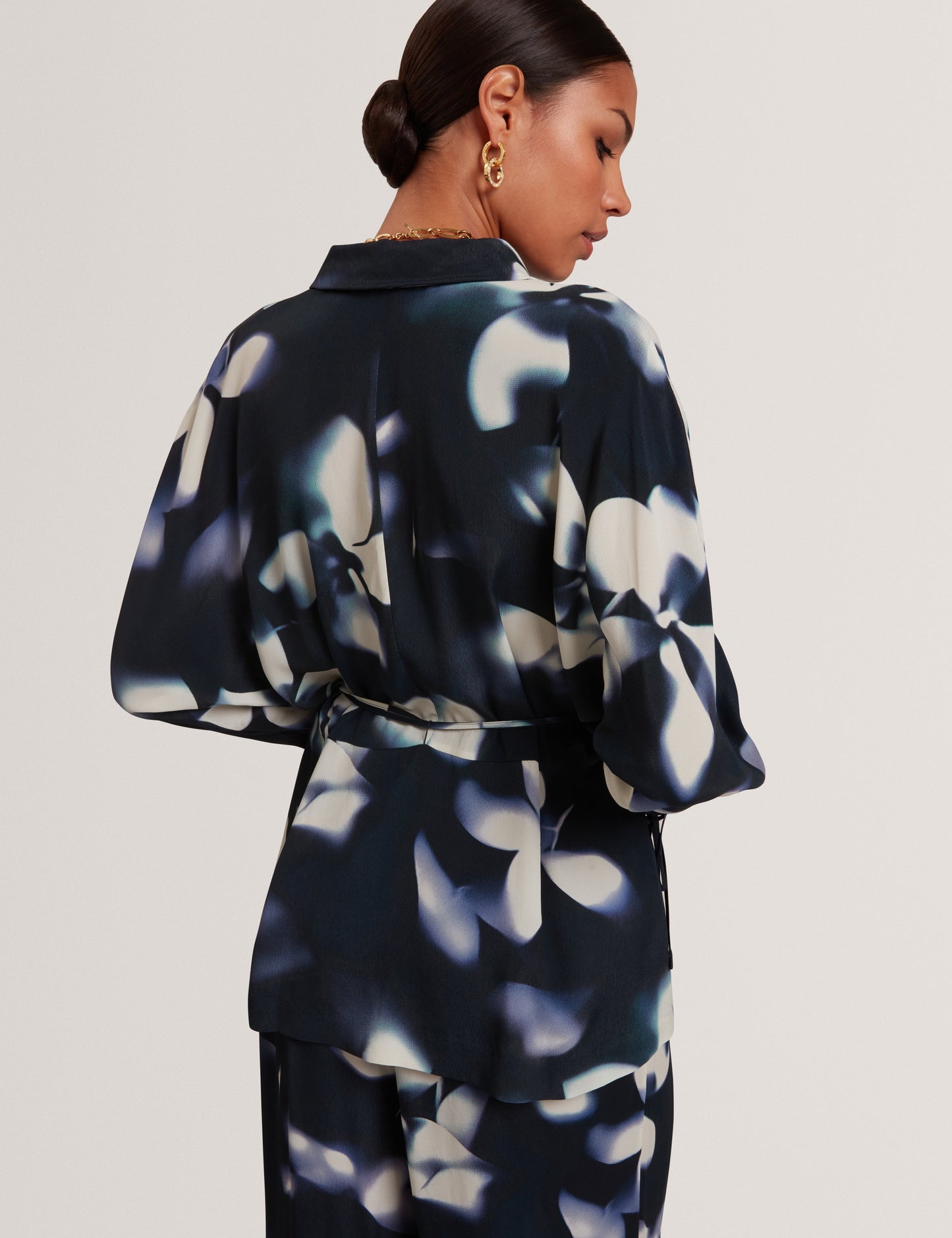 OHRLA: Printed Tie Detail Long Sleeve Shirt