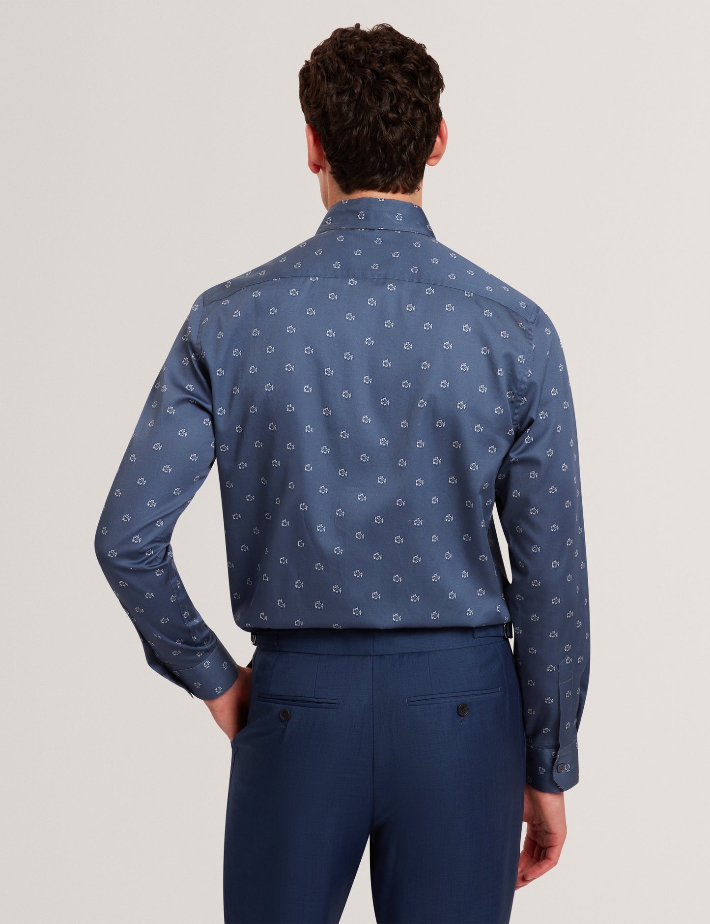 OLUFAR: LS Slim Fit Ditsy Floral Shirt