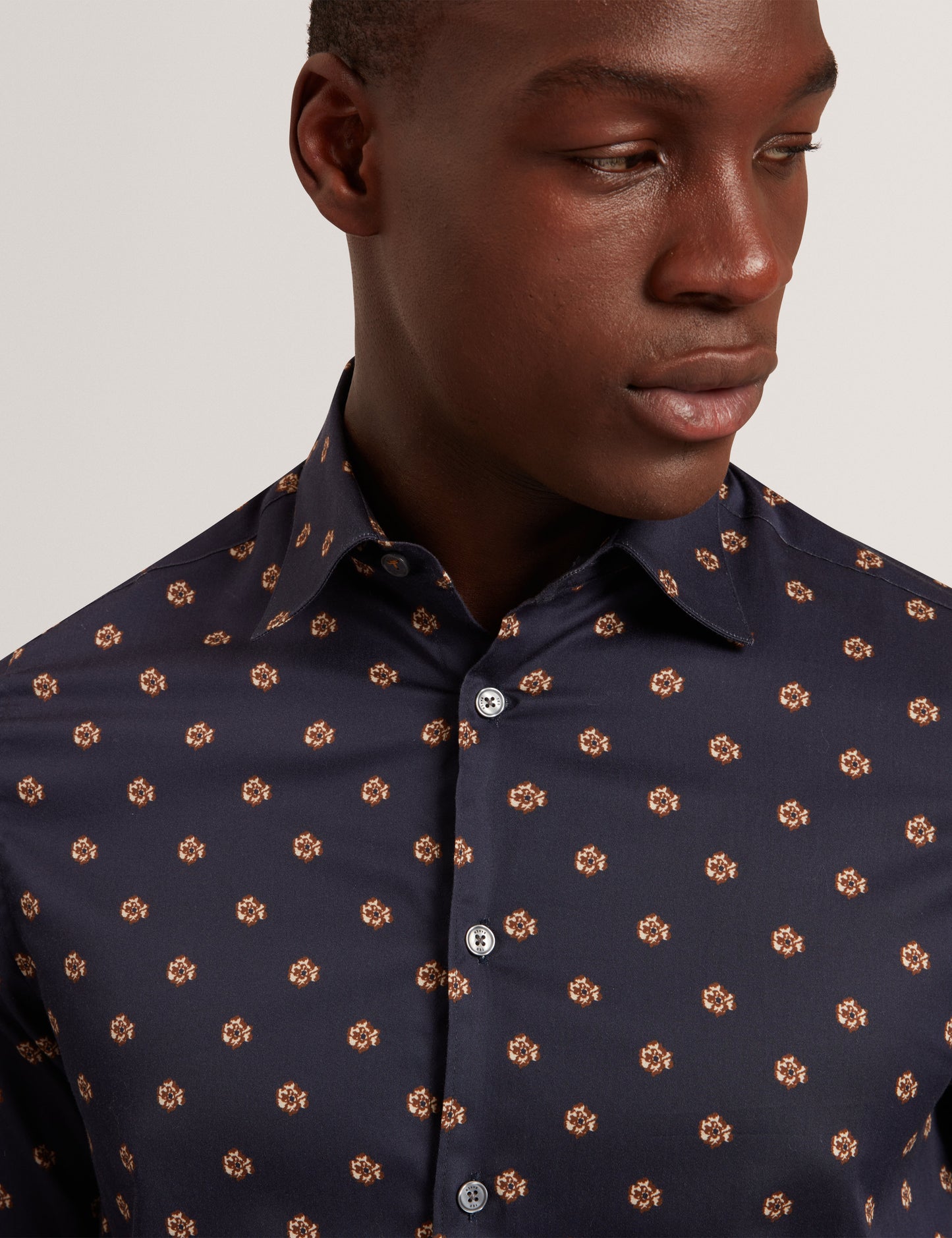 OLUFAR: LS Slim Fit Ditsy Floral Shirt