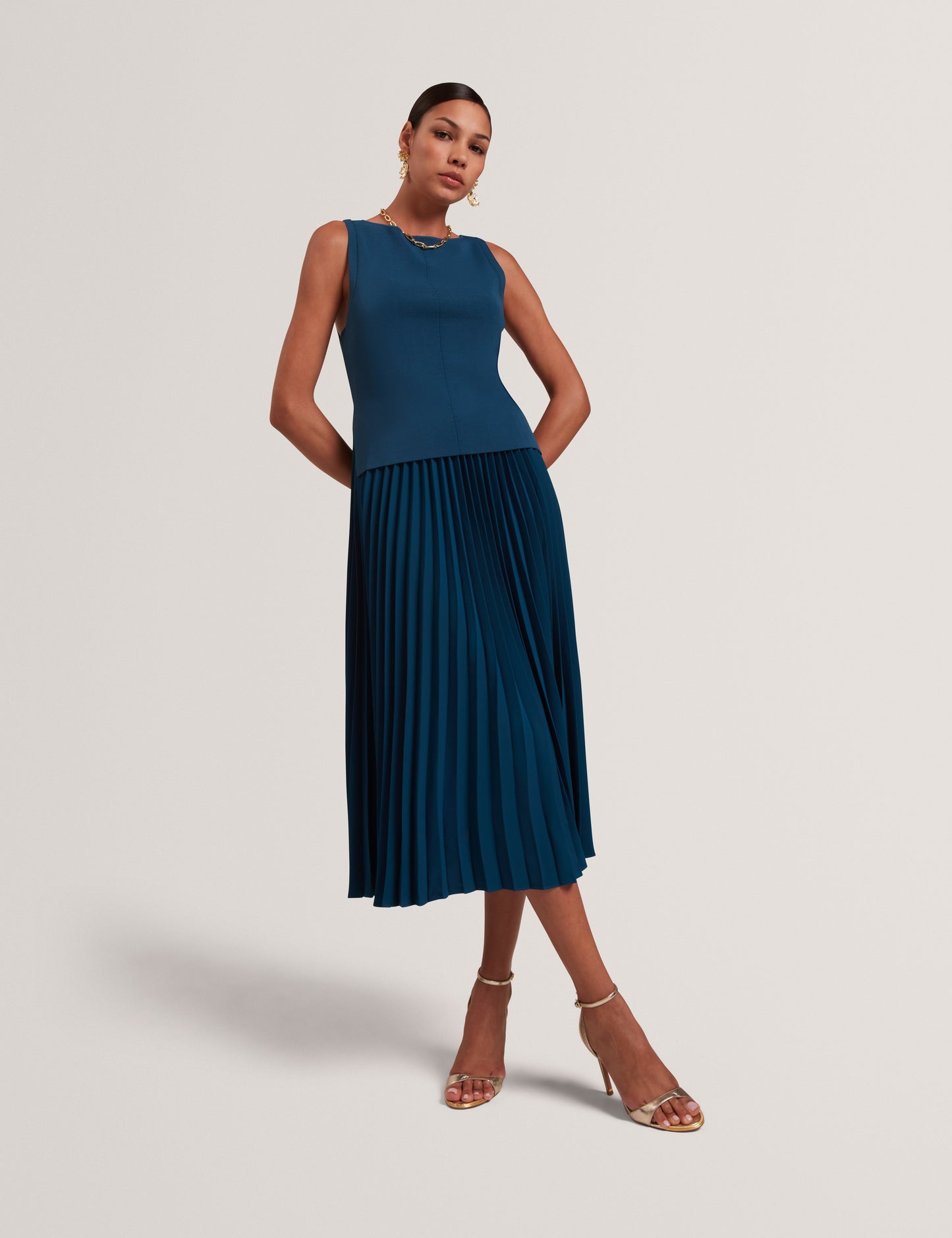 LEEYAMA: 2 In 1 Knit Top With Pleat Cami Dress