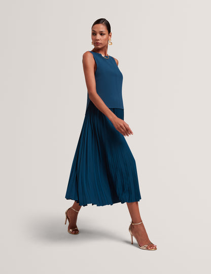LEEYAMA: 2 In 1 Knit Top With Pleat Cami Dress
